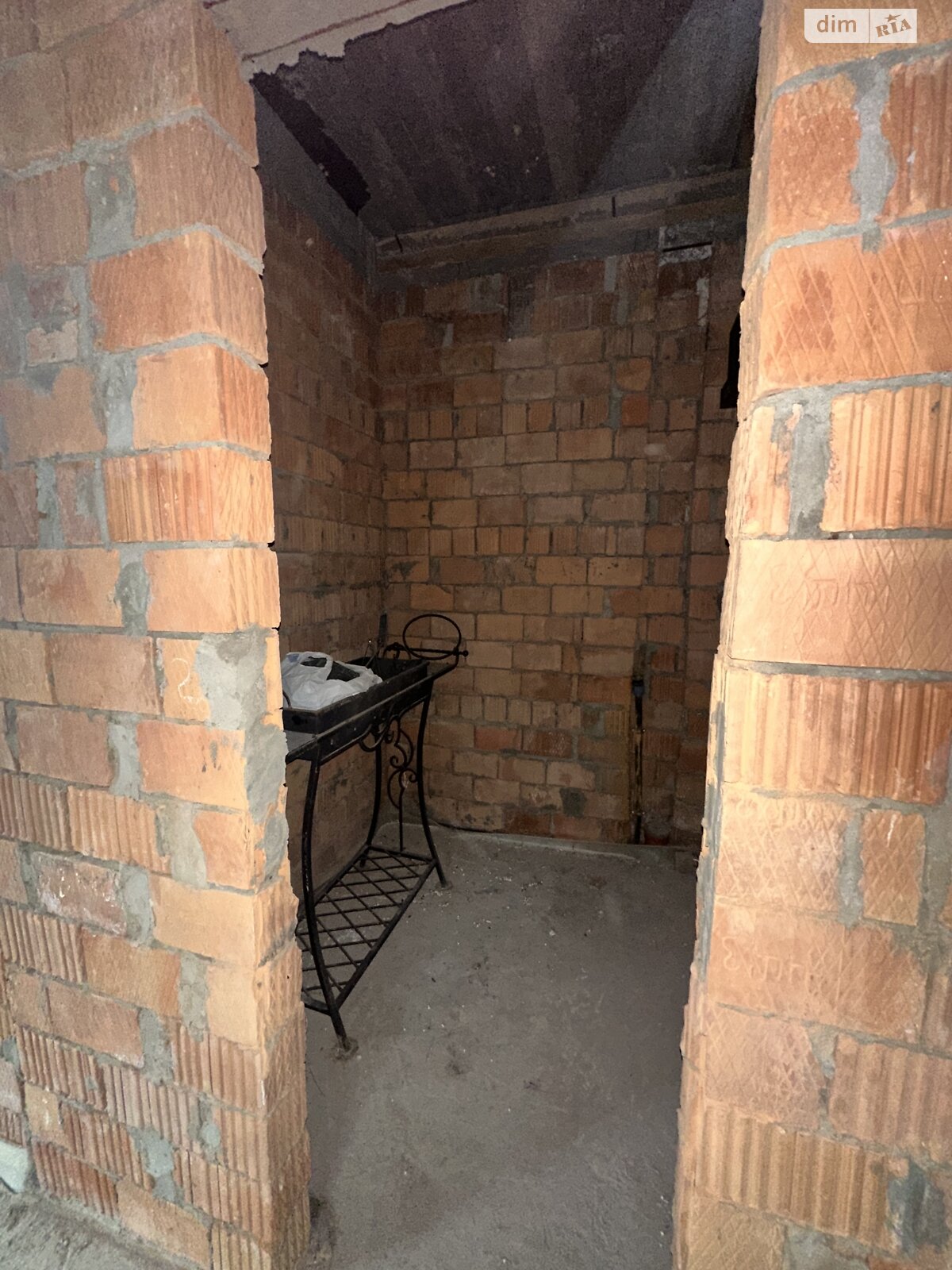 двухэтажный таунхаус, 86 кв. м, кирпич. Продажа в Ворзеле фото 1