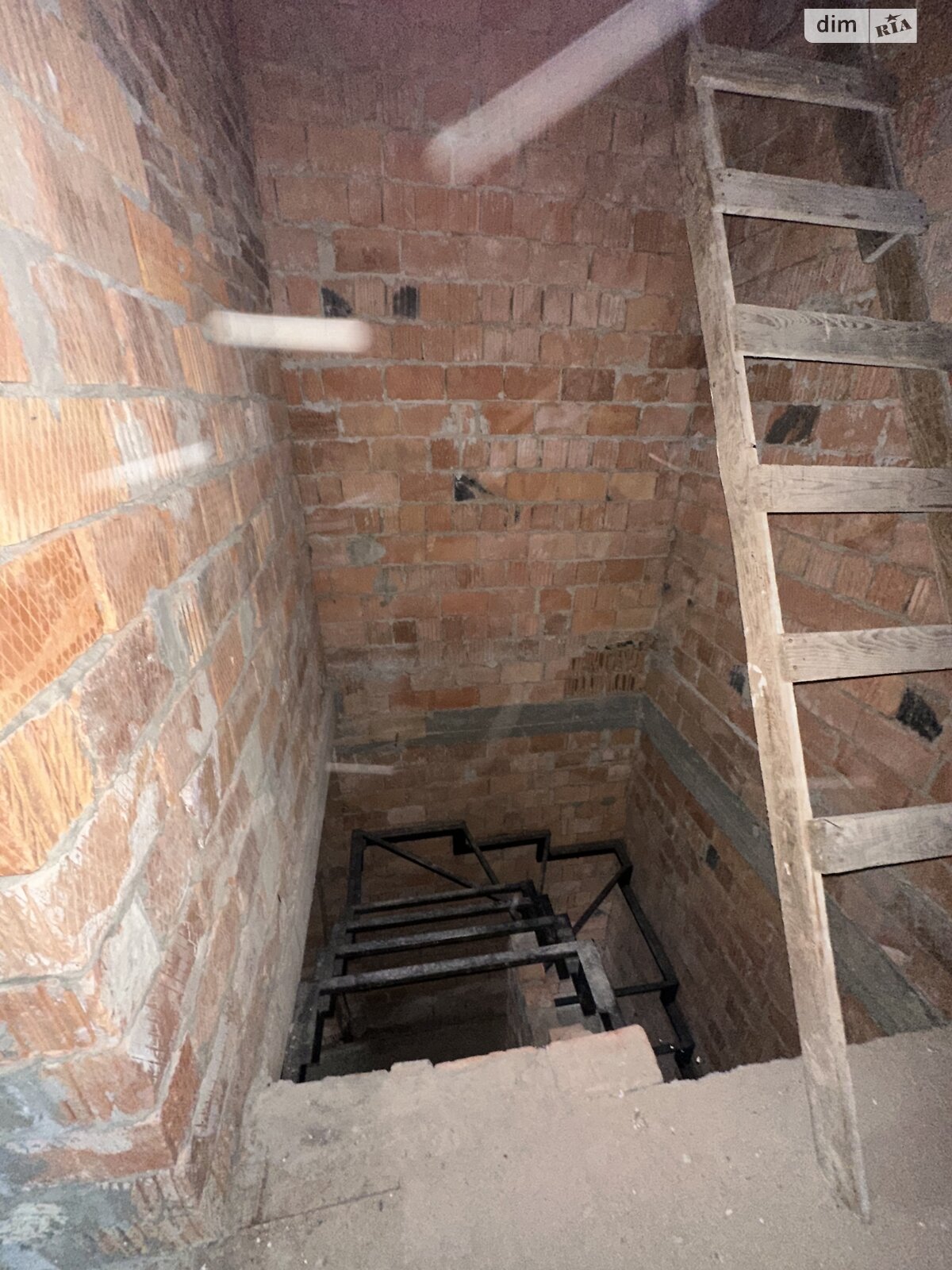 двухэтажный таунхаус, 86 кв. м, кирпич. Продажа в Ворзеле фото 1