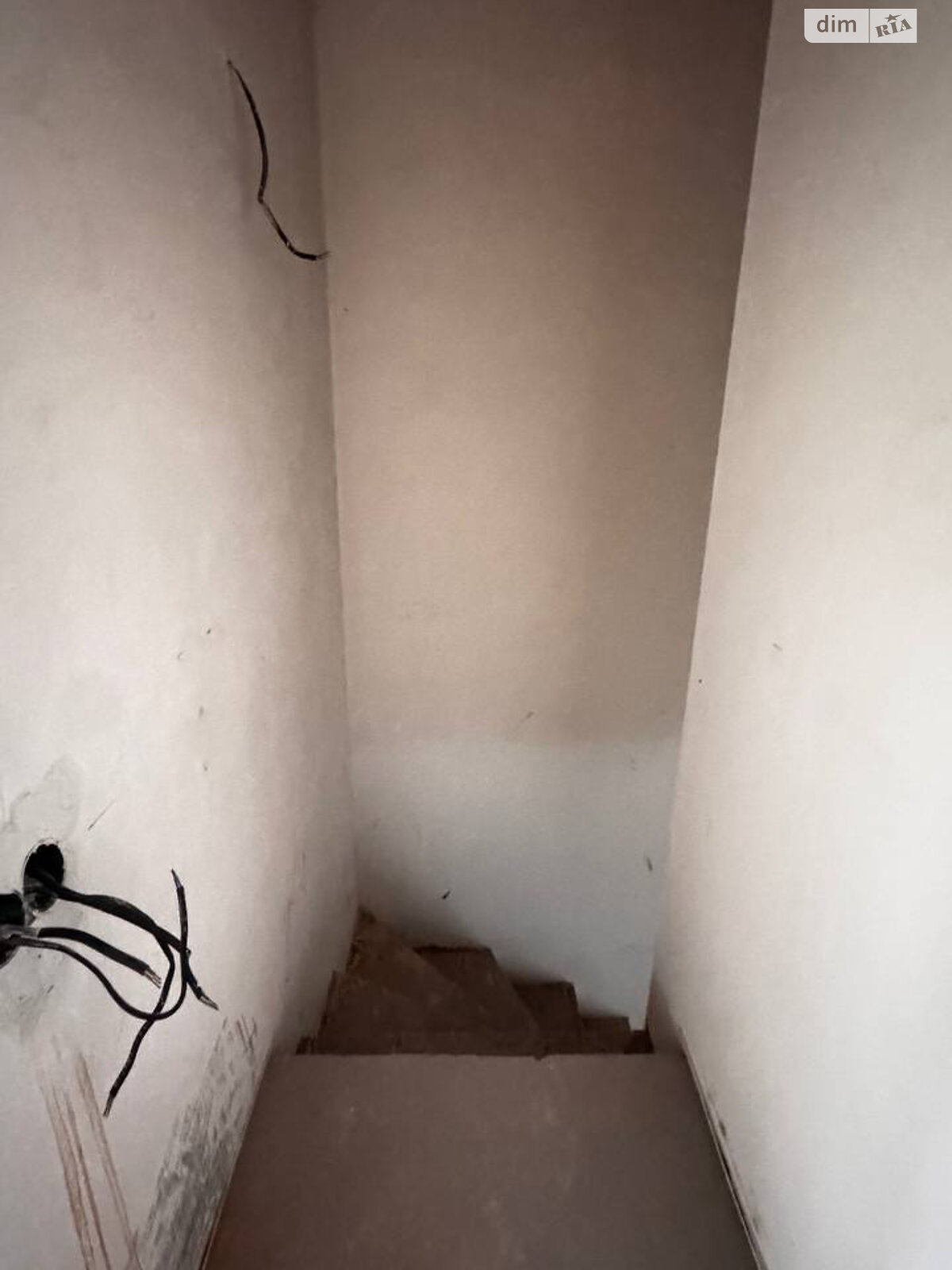 двухэтажный таунхаус, 124.8 кв. м, пеноблок. Продажа в Ворзеле фото 1 двухэтажный таунхаус, 124.8 кв. м, пеноблок. Продажа в Ворзеле фото 1