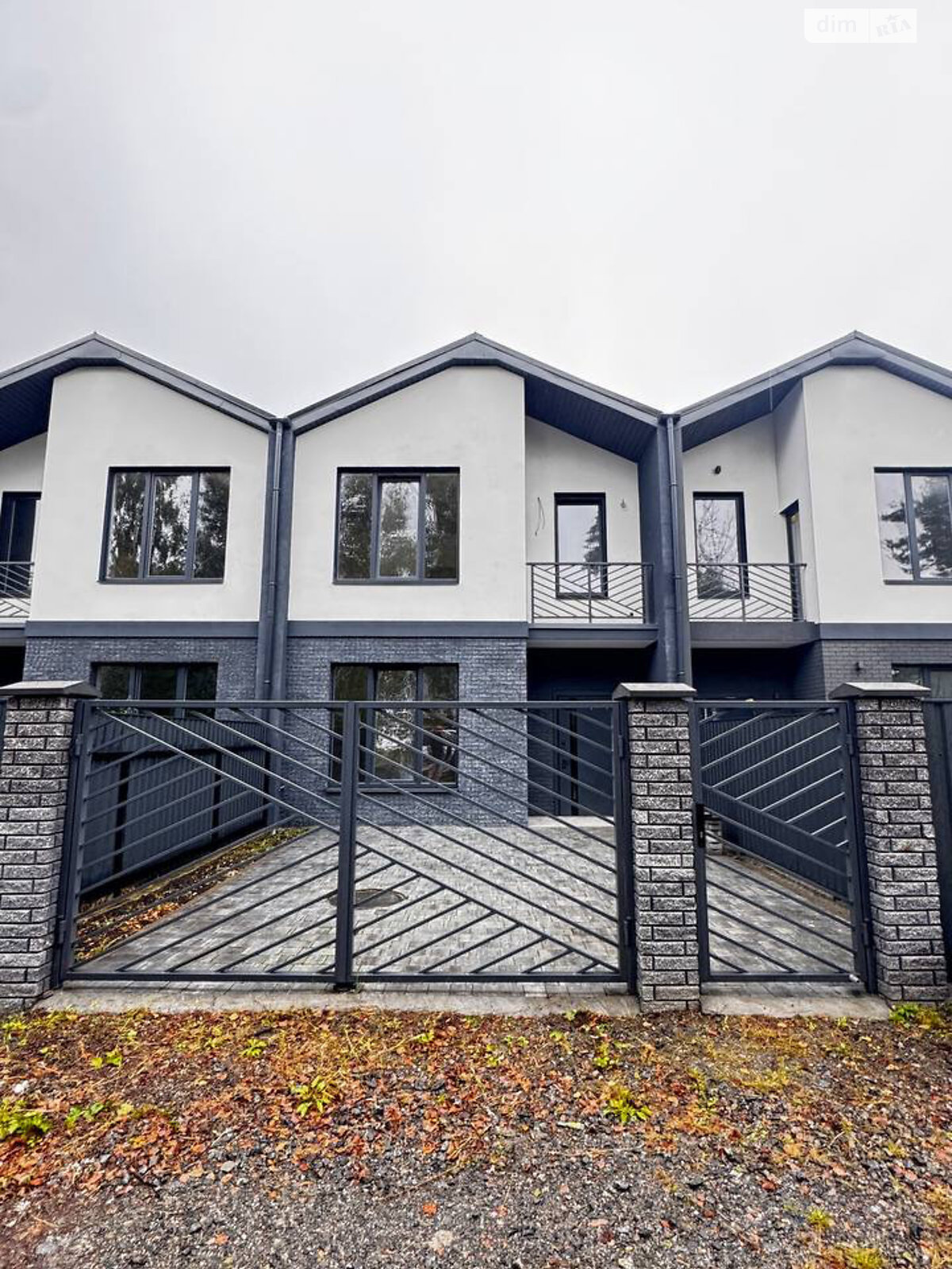 двухэтажный таунхаус, 124.8 кв. м, пеноблок. Продажа в Ворзеле фото 1 двухэтажный таунхаус, 124.8 кв. м, пеноблок. Продажа в Ворзеле фото 1