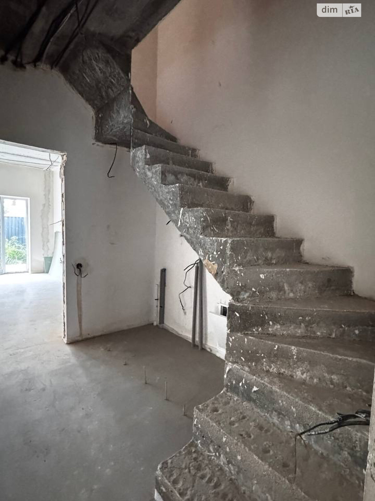 двухэтажный таунхаус, 124.8 кв. м, пеноблок. Продажа в Ворзеле фото 1 двухэтажный таунхаус, 124.8 кв. м, пеноблок. Продажа в Ворзеле фото 1