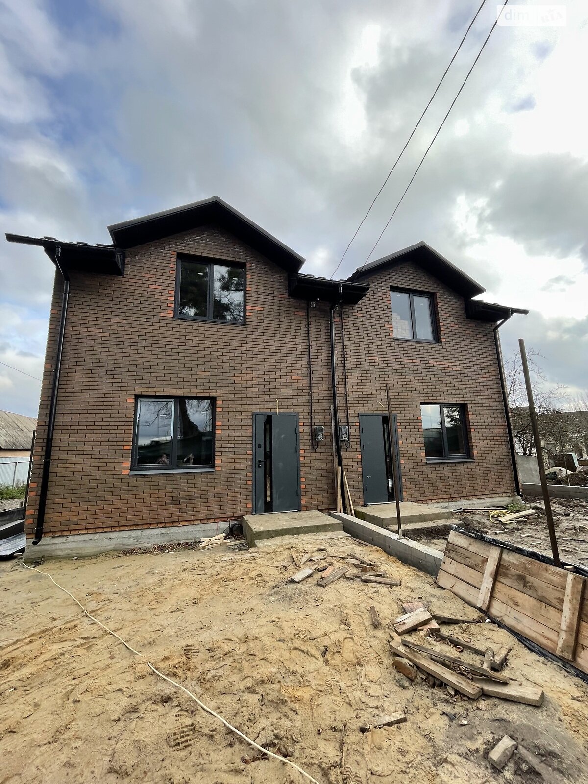 двухэтажный таунхаус, 85 кв. м, кирпич. Продажа в Якушинцах фото 1