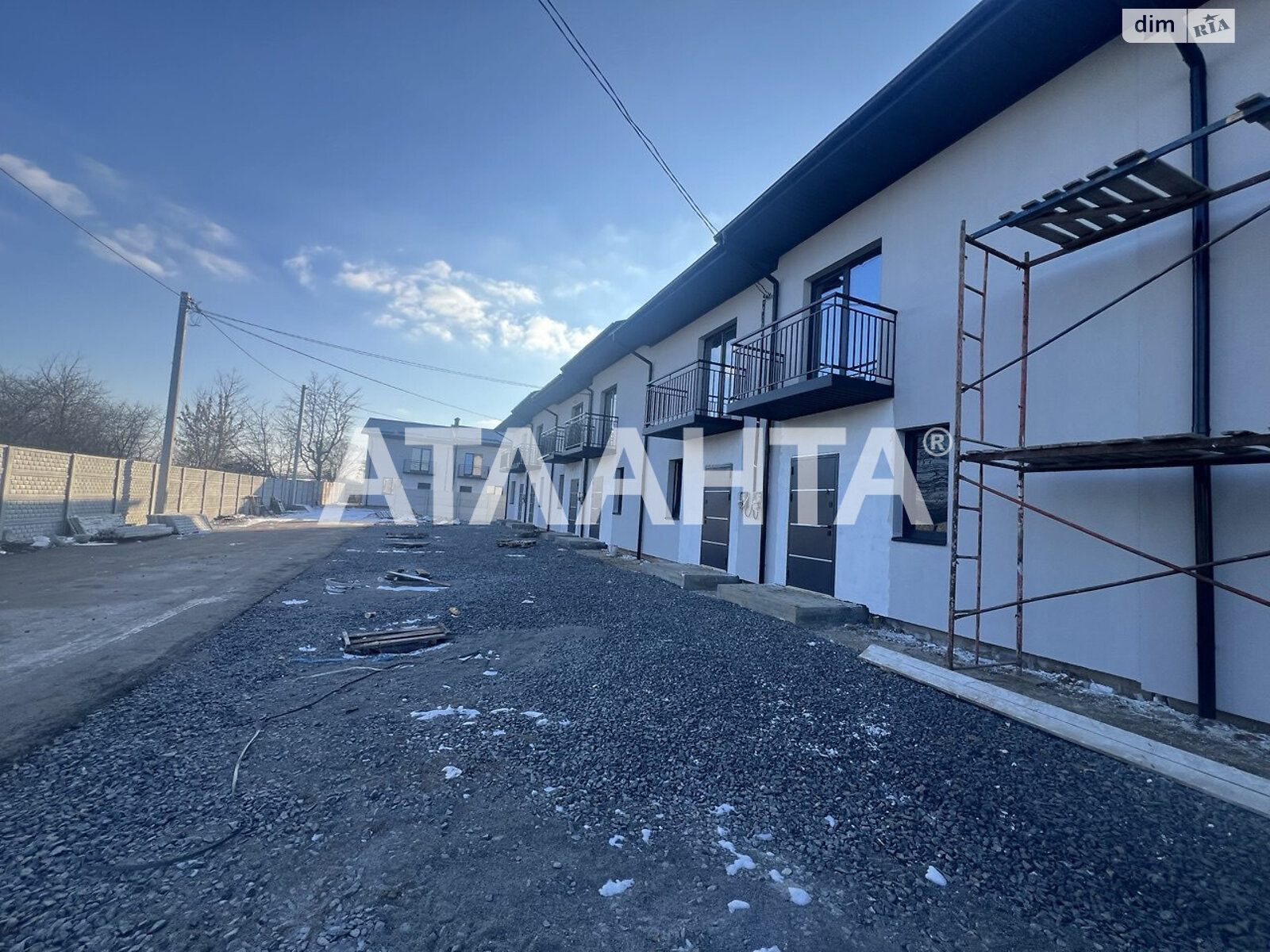 двухэтажный таунхаус, 90 кв. м, кирпич. Продажа в Якушинцах фото 1 двухэтажный таунхаус, 90 кв. м, кирпич. Продажа в Якушинцах фото 1