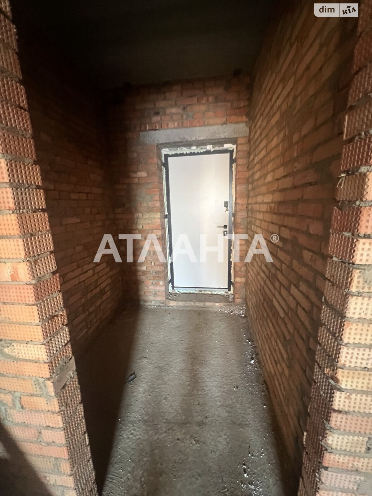 двухэтажный таунхаус, 90 кв. м, кирпич. Продажа в Якушинцах фото 1 двухэтажный таунхаус, 90 кв. м, кирпич. Продажа в Якушинцах фото 1