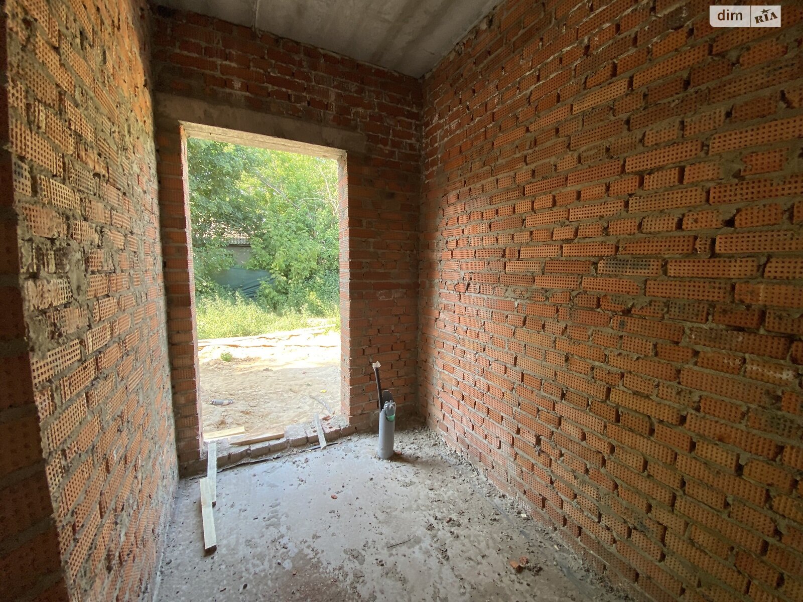 двухэтажный таунхаус, 85 кв. м, кирпич. Продажа в Якушинцах фото 1 двухэтажный таунхаус, 85 кв. м, кирпич. Продажа в Якушинцах фото 1
