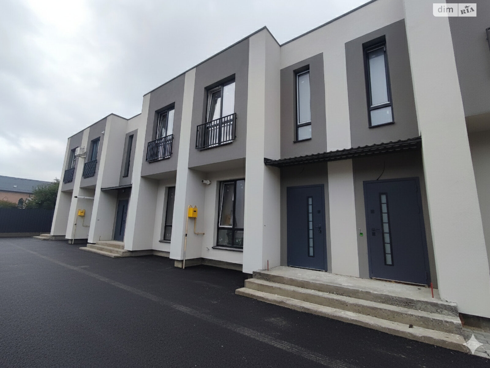 двухэтажный таунхаус, 73 кв. м, кирпич. Продажа в Якушинцах фото 1