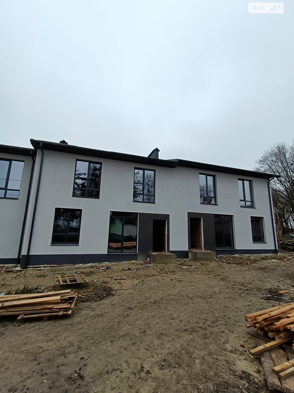 двухэтажный таунхаус, 78 кв. м, кирпич. Продажа в Якушинцах фото 1 двухэтажный таунхаус, 78 кв. м, кирпич. Продажа в Якушинцах фото 1