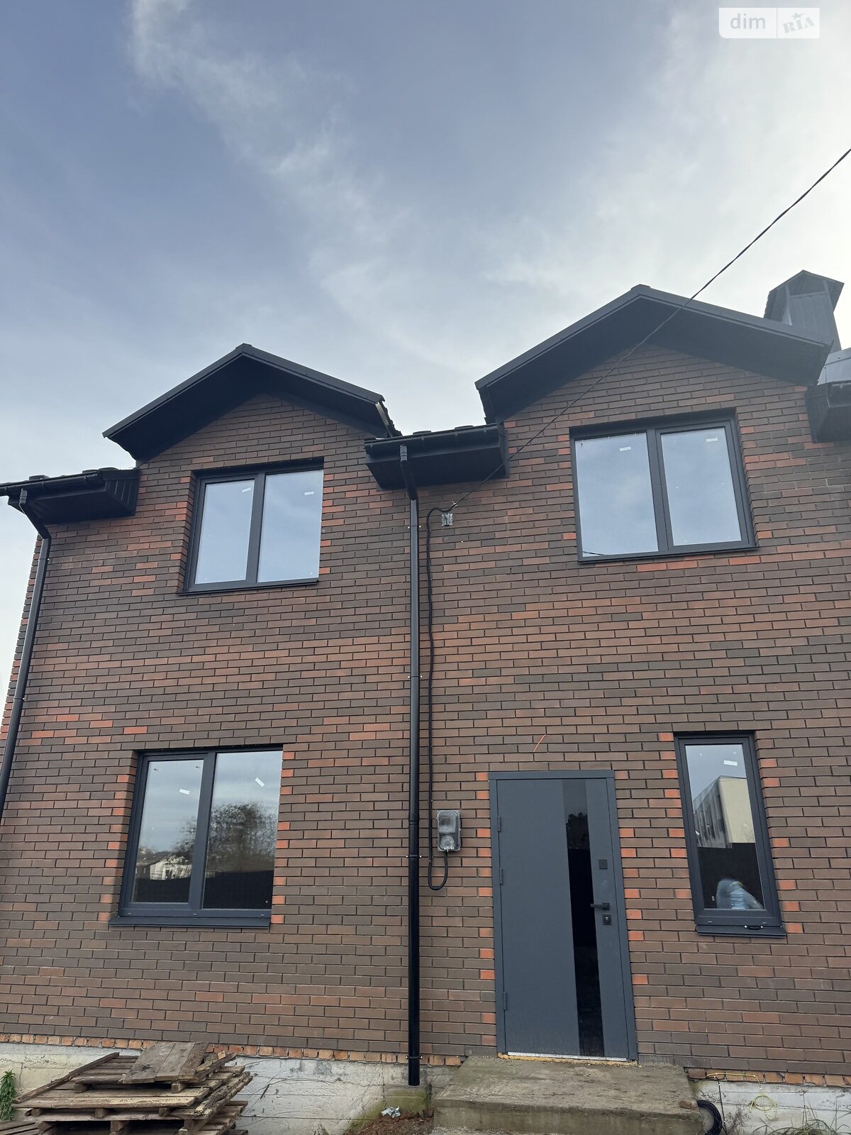 двухэтажный таунхаус, 75 кв. м, кирпич. Продажа в Якушинцах фото 1 двухэтажный таунхаус, 75 кв. м, кирпич. Продажа в Якушинцах фото 1