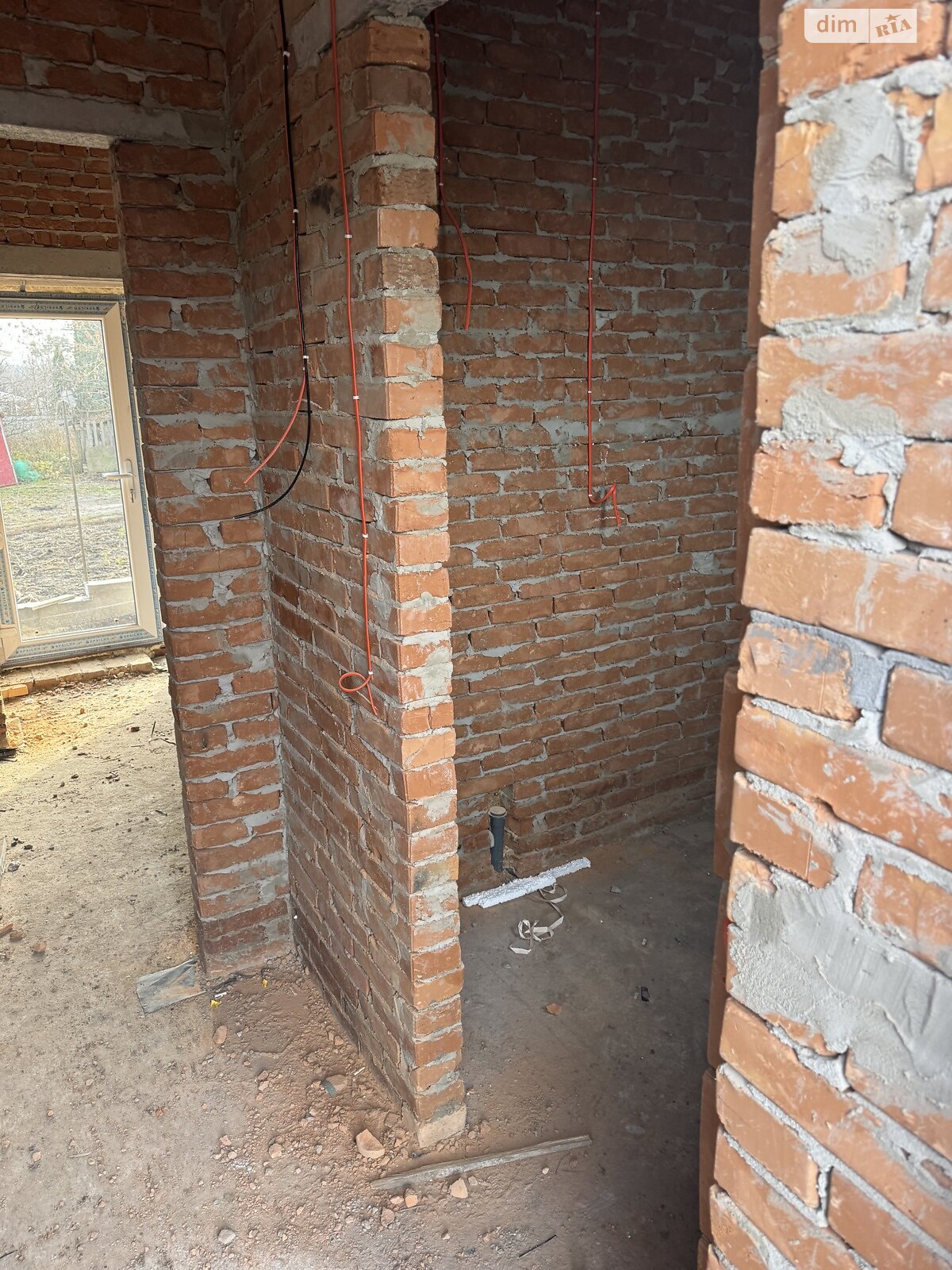 двухэтажный таунхаус, 75 кв. м, кирпич. Продажа в Якушинцах фото 1 двухэтажный таунхаус, 75 кв. м, кирпич. Продажа в Якушинцах фото 1