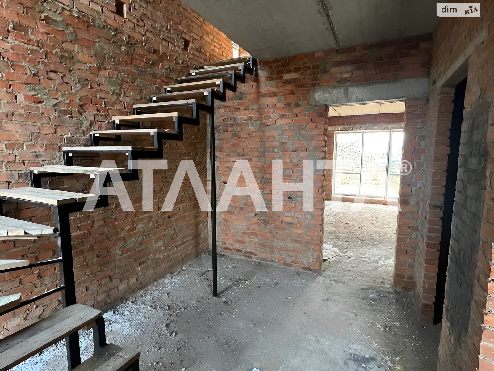двухэтажный таунхаус, 90 кв. м, кирпич. Продажа в Якушинцах фото 1 двухэтажный таунхаус, 90 кв. м, кирпич. Продажа в Якушинцах фото 1