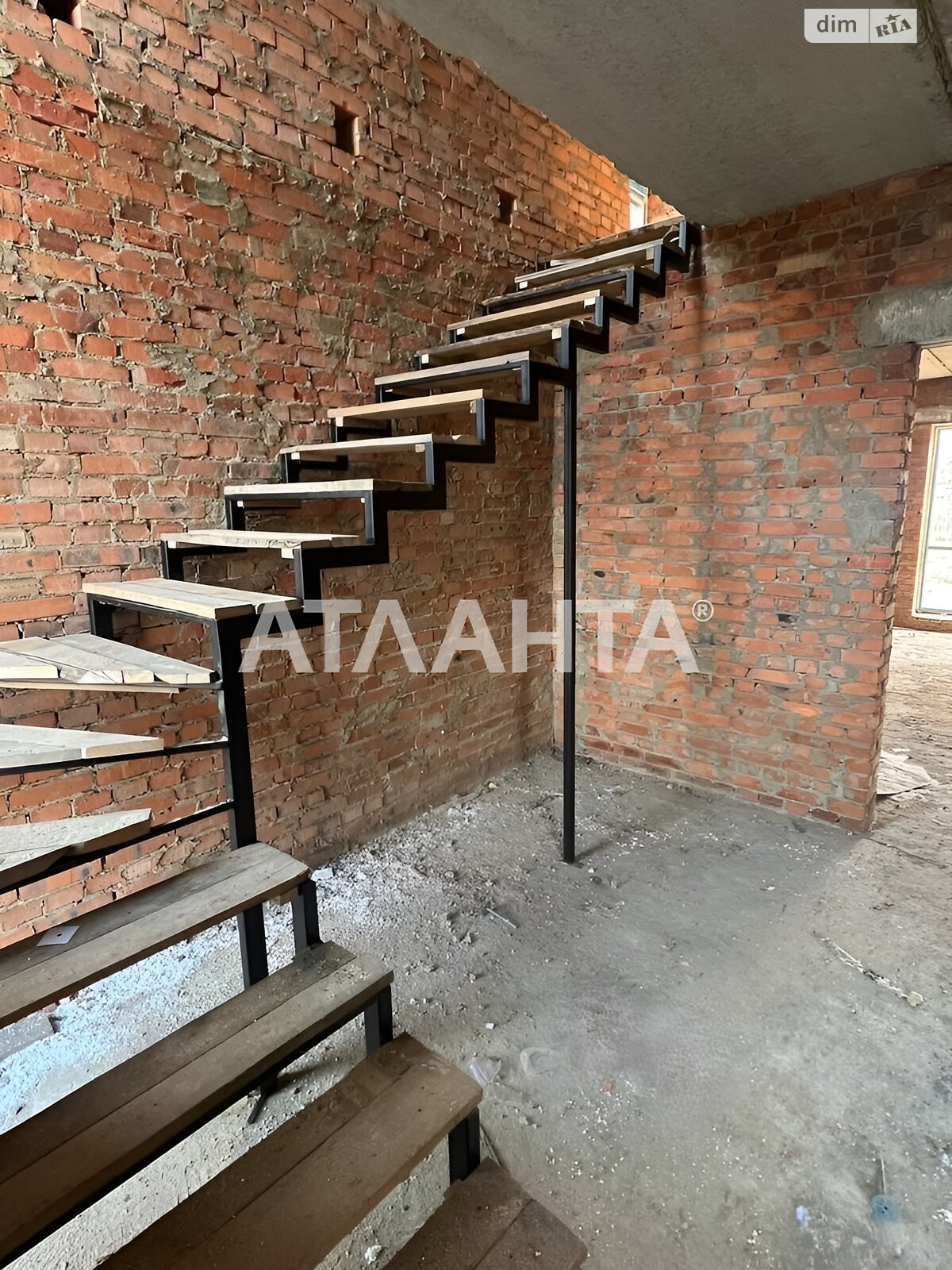 двухэтажный таунхаус, 90 кв. м, кирпич. Продажа в Якушинцах фото 1 двухэтажный таунхаус, 90 кв. м, кирпич. Продажа в Якушинцах фото 1