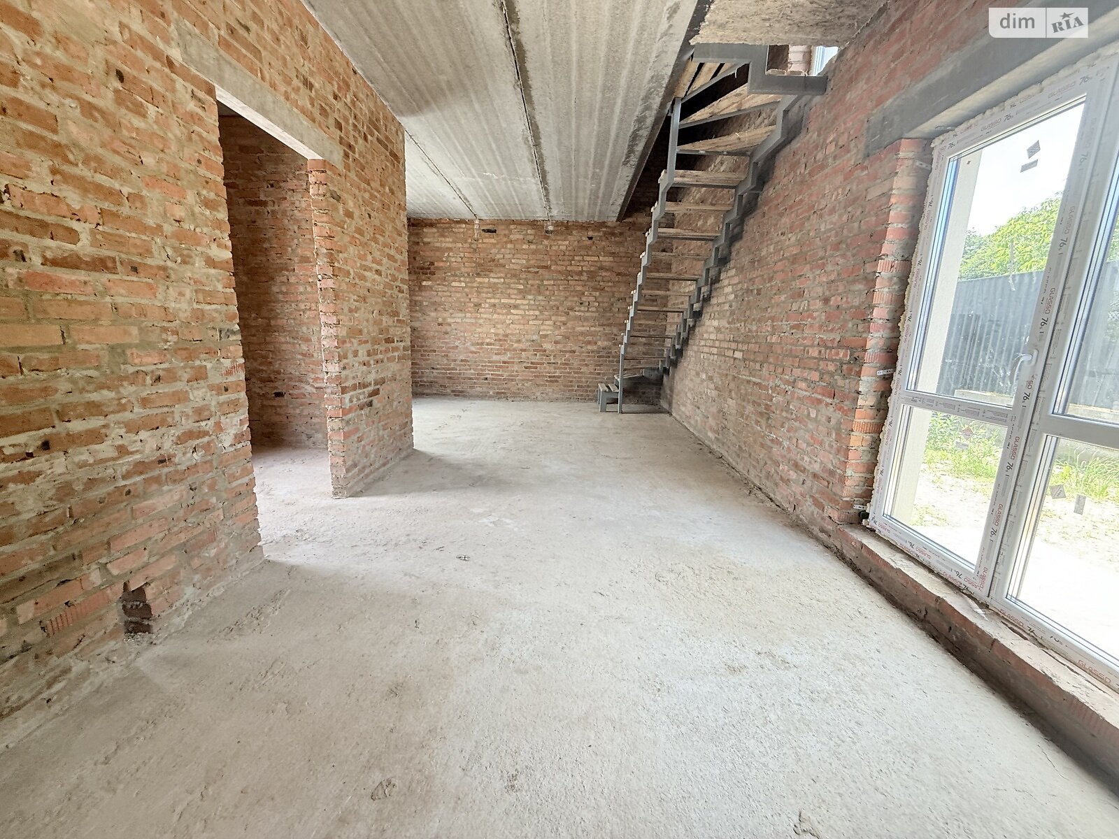 двухэтажный таунхаус, 82 кв. м, кирпич. Продажа в Зарванцах фото 1 двухэтажный таунхаус, 82 кв. м, кирпич. Продажа в Зарванцах фото 1