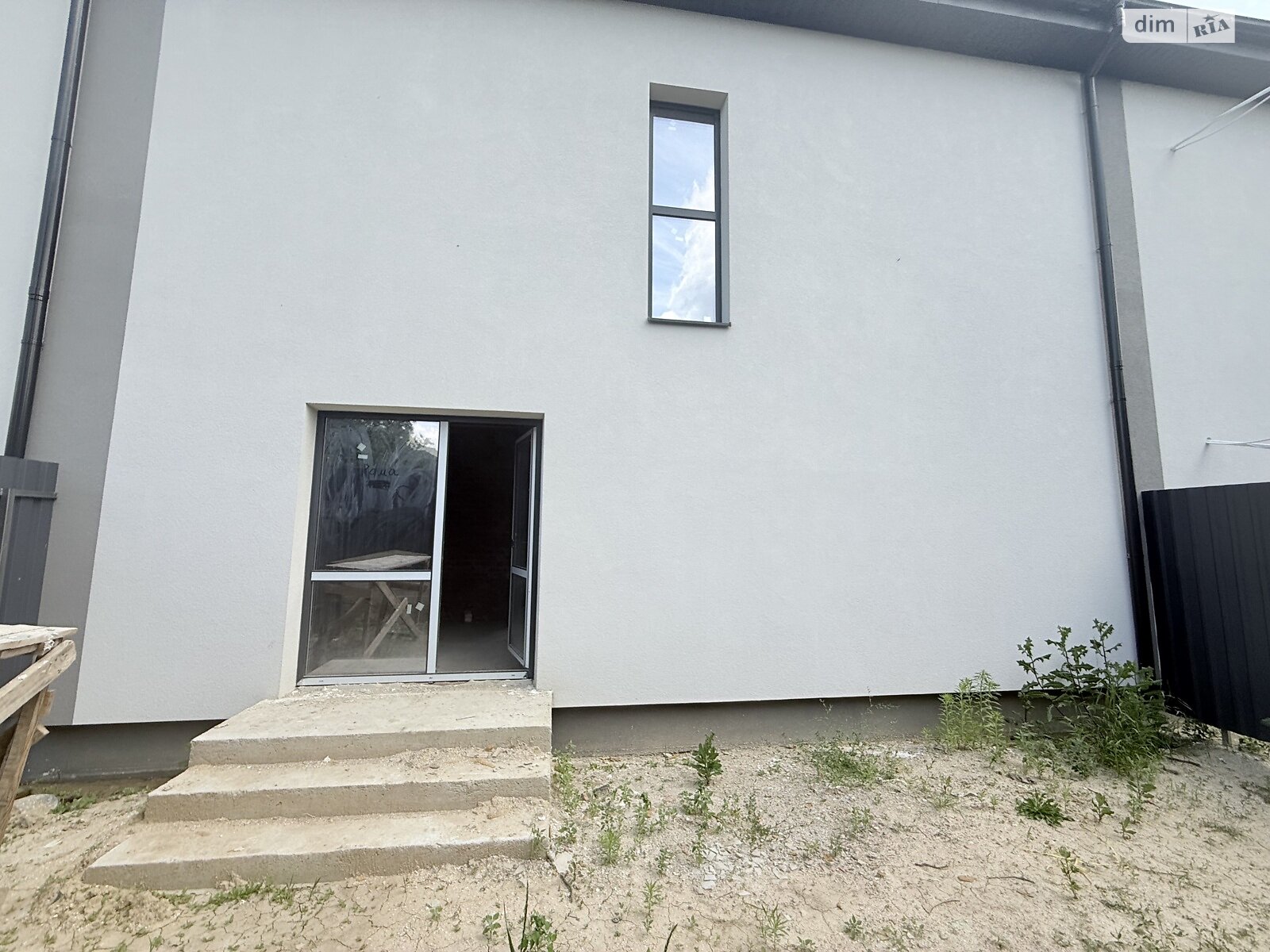 двухэтажный таунхаус, 82 кв. м, кирпич. Продажа в Зарванцах фото 1 двухэтажный таунхаус, 82 кв. м, кирпич. Продажа в Зарванцах фото 1