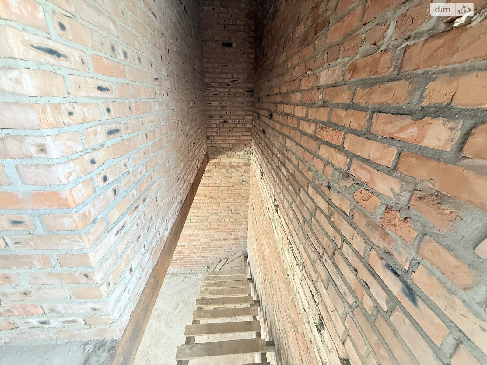 двухэтажный таунхаус, 82 кв. м, кирпич. Продажа в Зарванцах фото 1 двухэтажный таунхаус, 82 кв. м, кирпич. Продажа в Зарванцах фото 1