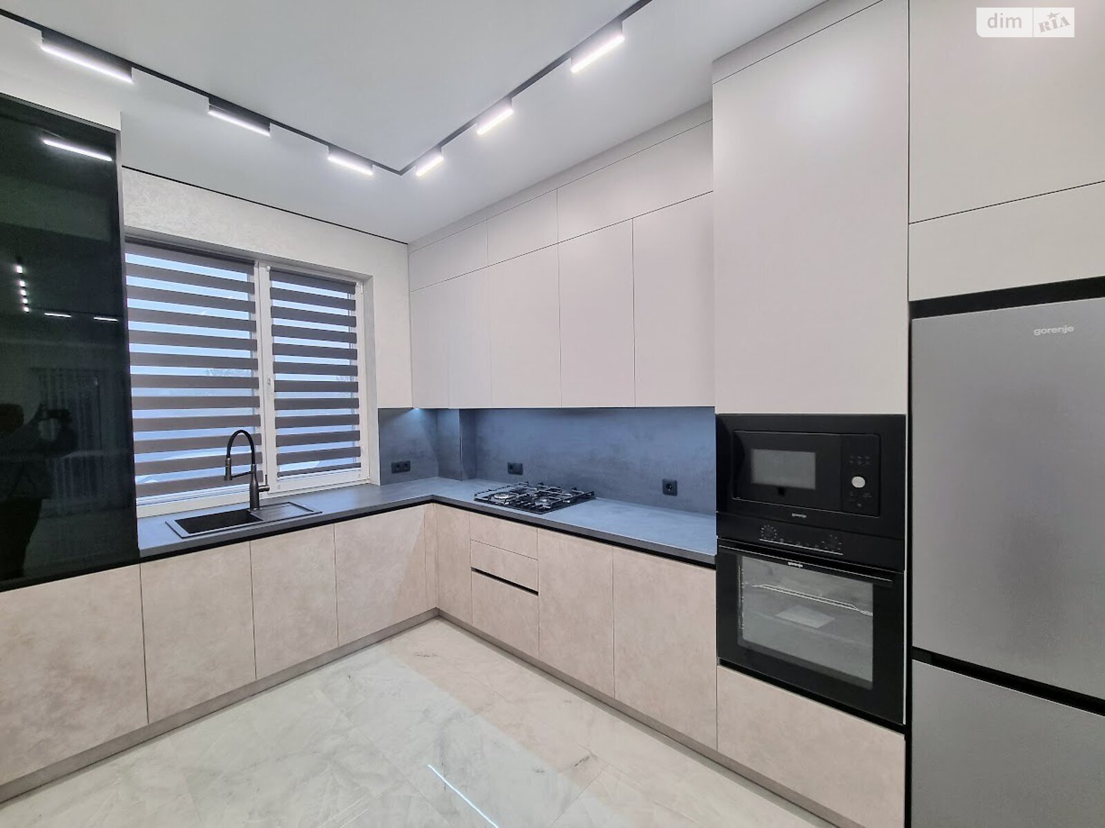 двоповерховий таунхаус, 75 кв. м, цегла. Продаж у Зарванцях фото 1 двоповерховий таунхаус, 75 кв. м, цегла. Продаж у Зарванцях фото 1