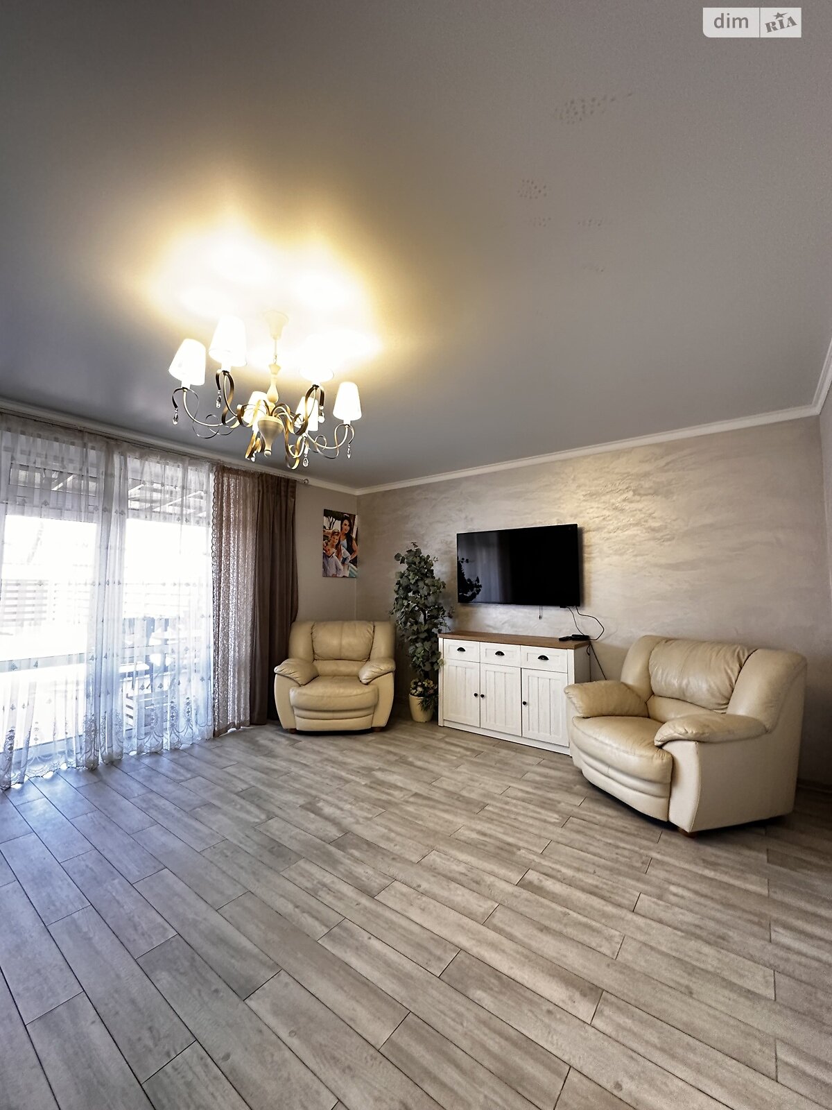 двухэтажный таунхаус, 116.2 кв. м, кирпич. Продажа в Зарванцах фото 1 двухэтажный таунхаус, 116.2 кв. м, кирпич. Продажа в Зарванцах фото 1