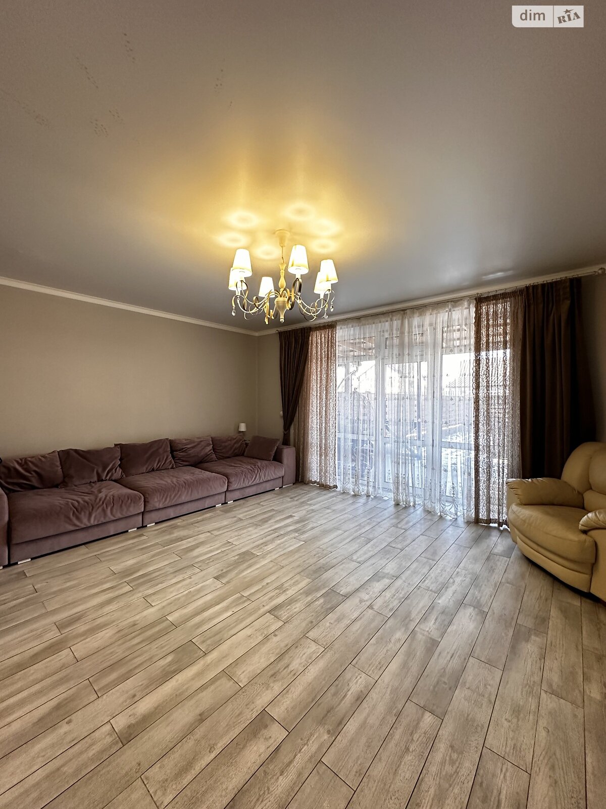двухэтажный таунхаус, 116.2 кв. м, кирпич. Продажа в Зарванцах фото 1 двухэтажный таунхаус, 116.2 кв. м, кирпич. Продажа в Зарванцах фото 1