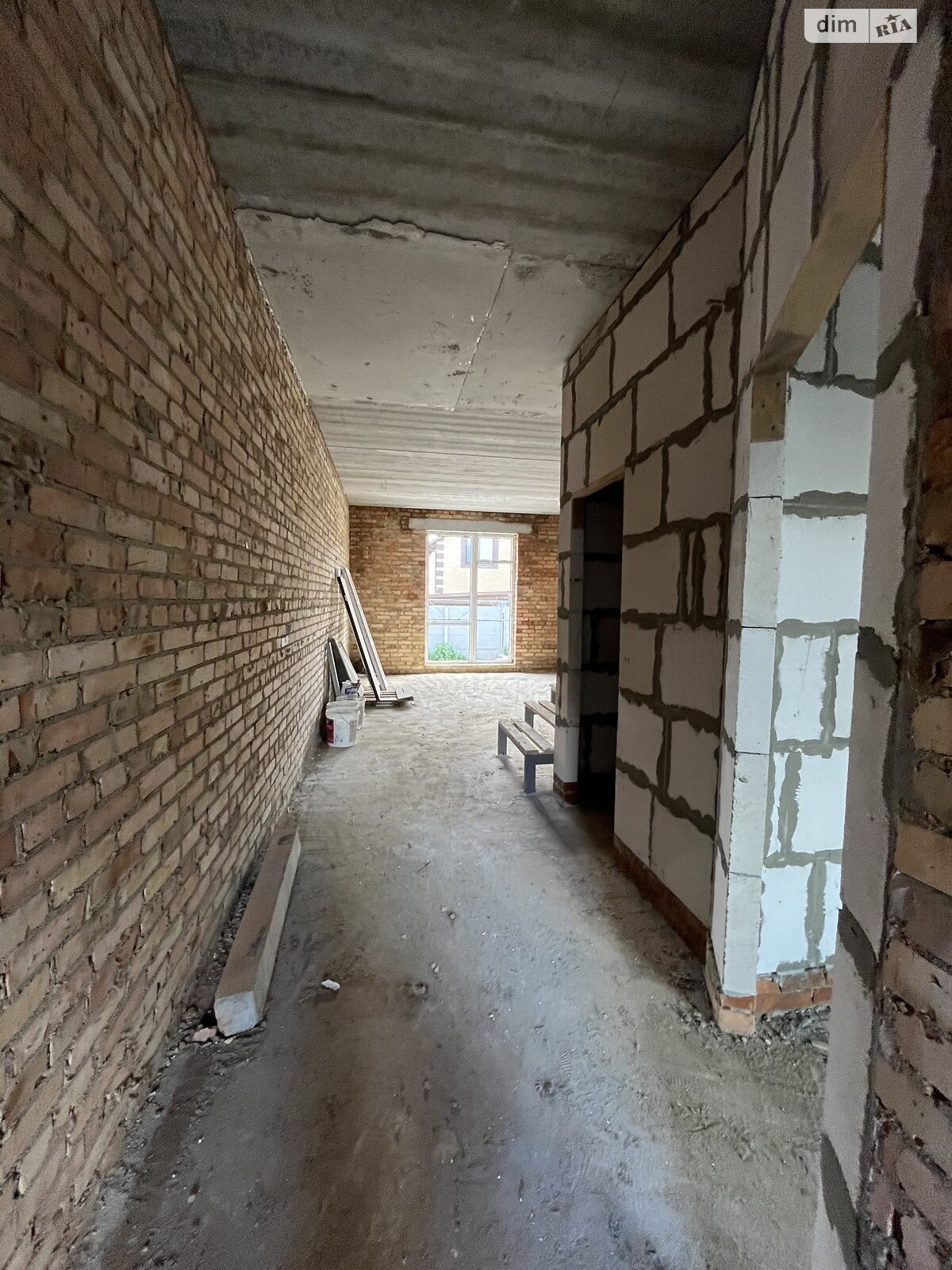 двухэтажный таунхаус, 115 кв. м, кирпич. Продажа в Зарванцах фото 1 двухэтажный таунхаус, 115 кв. м, кирпич. Продажа в Зарванцах фото 1