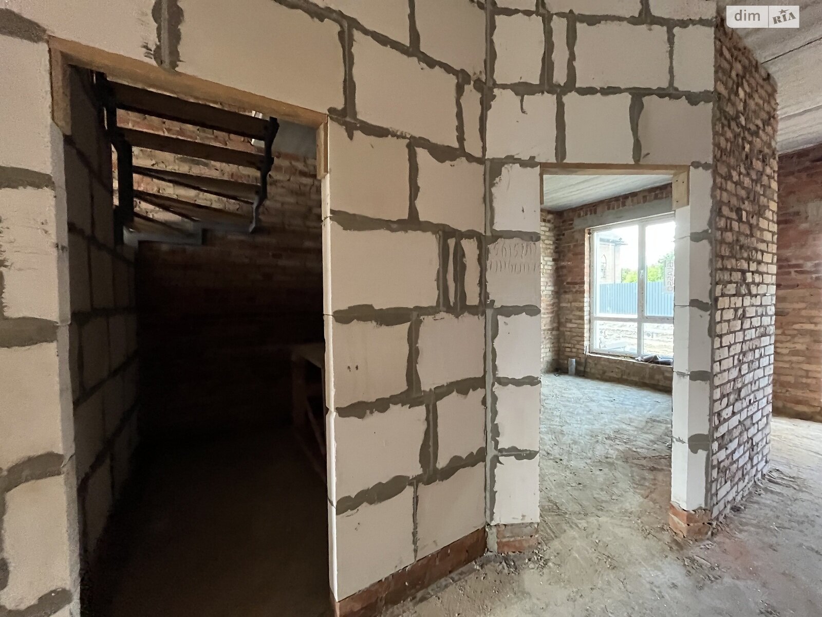 двухэтажный таунхаус, 115 кв. м, кирпич. Продажа в Зарванцах фото 1 двухэтажный таунхаус, 115 кв. м, кирпич. Продажа в Зарванцах фото 1
