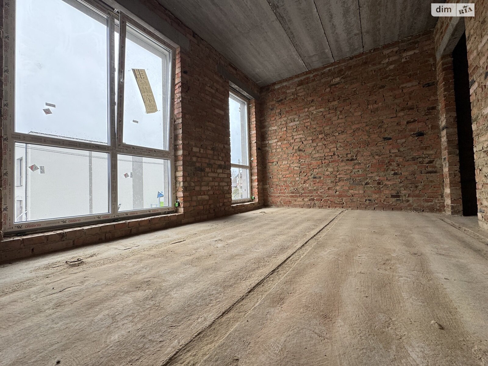 двухэтажный таунхаус, 115 кв. м, кирпич. Продажа в Зарванцах фото 1