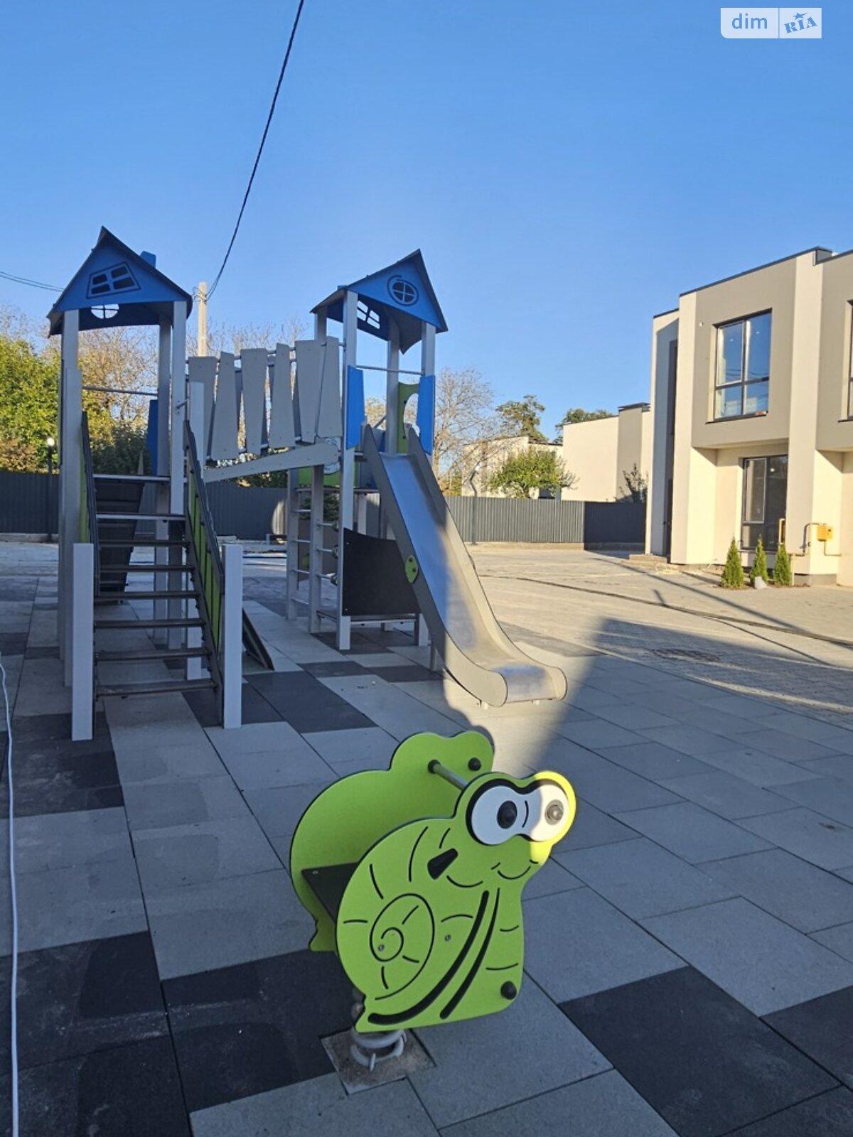 двухэтажный таунхаус, 115 кв. м, кирпич. Продажа в Зарванцах фото 1