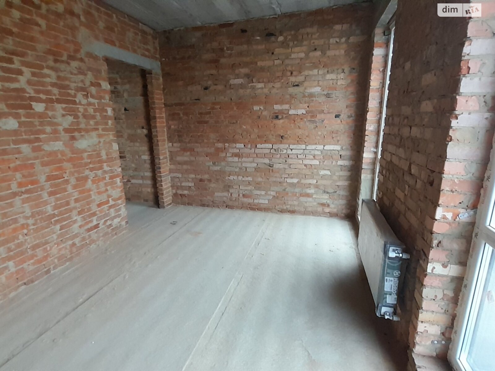 двухэтажный таунхаус, 115 кв. м, кирпич. Продажа в Зарванцах фото 1