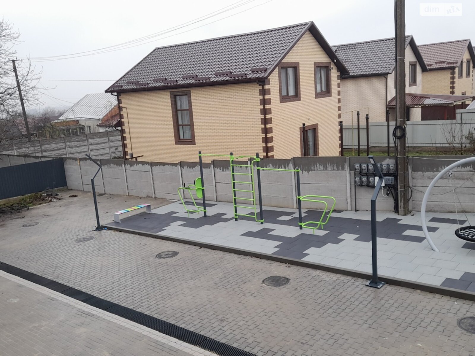 двухэтажный таунхаус, 115 кв. м, кирпич. Продажа в Зарванцах фото 1