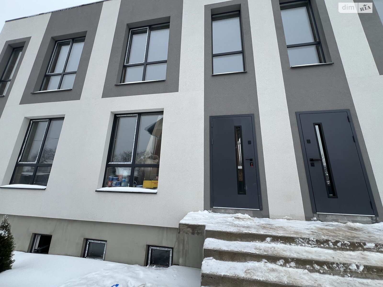 двухэтажный таунхаус, 130 кв. м, кирпич. Продажа в Зарванцах фото 1