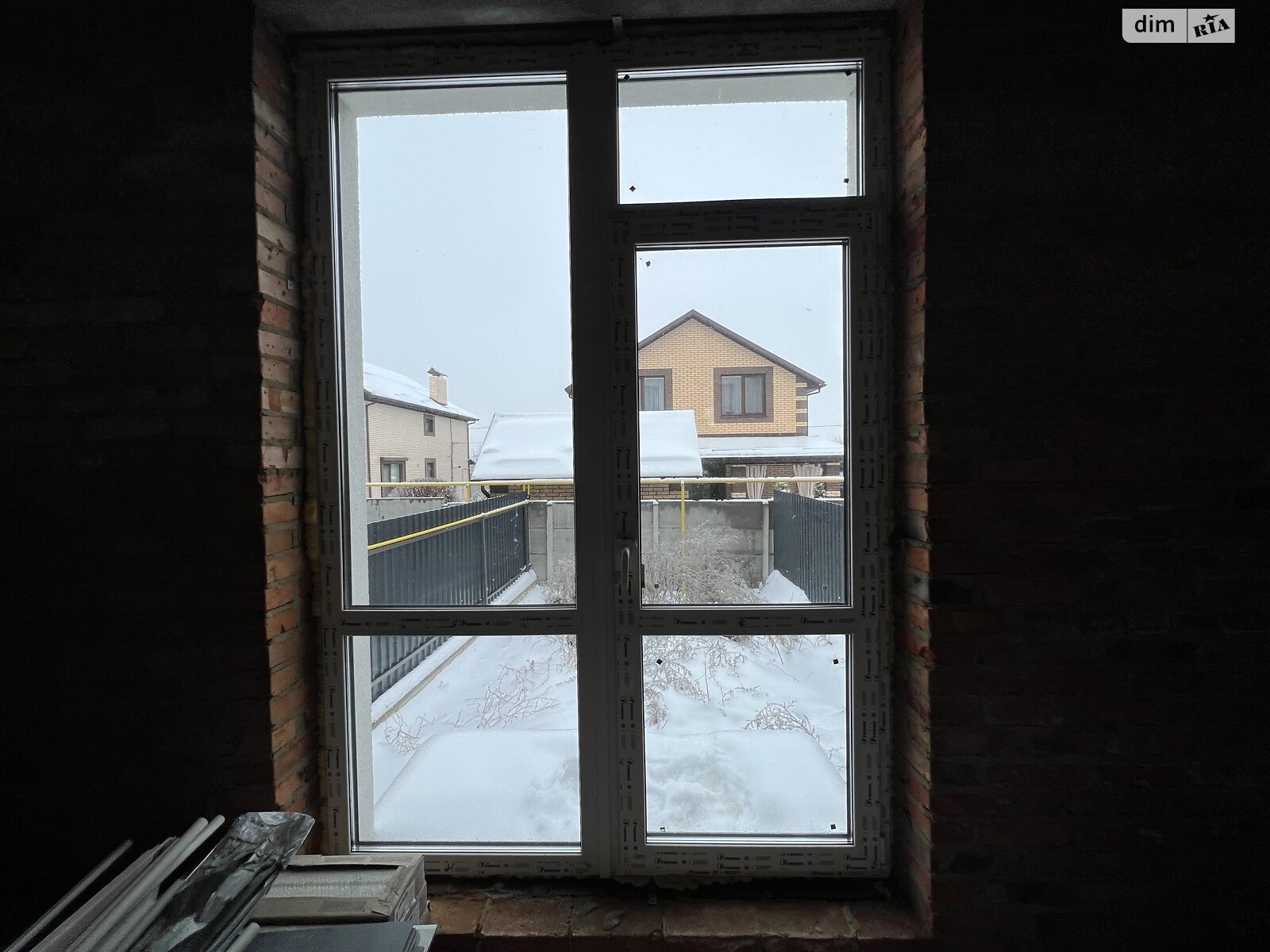 двухэтажный таунхаус, 130 кв. м, кирпич. Продажа в Зарванцах фото 1