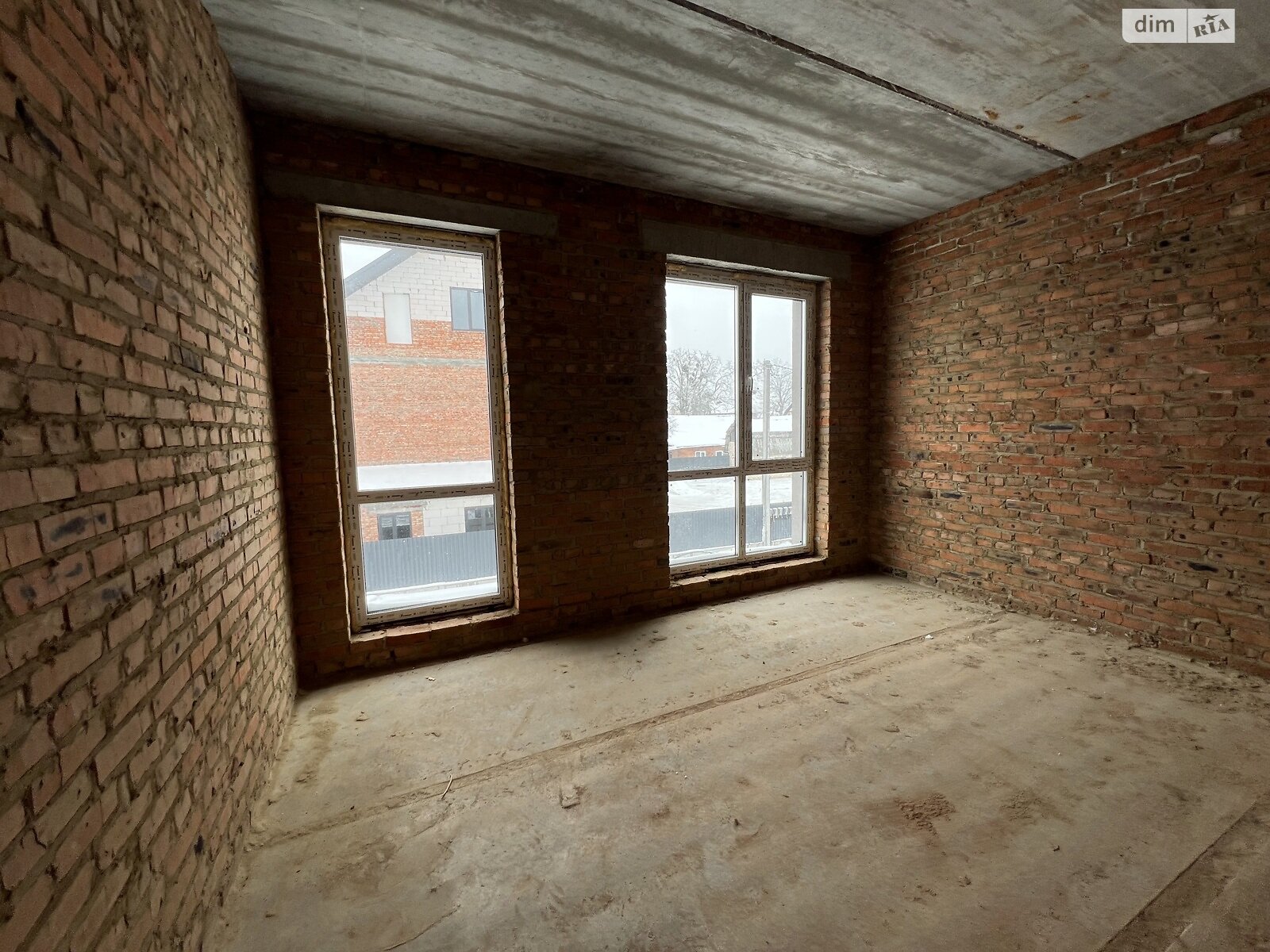 двухэтажный таунхаус, 130 кв. м, кирпич. Продажа в Зарванцах фото 1