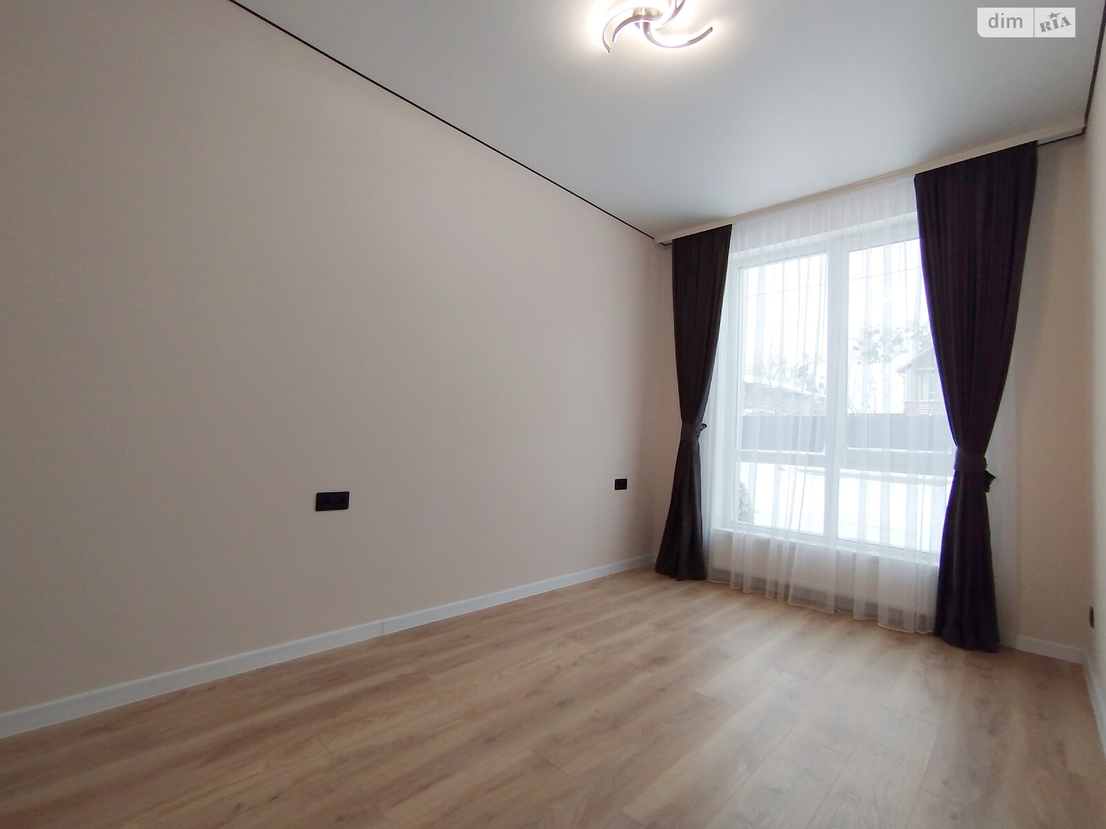 двухэтажный таунхаус, 116 кв. м, кирпич. Продажа в Зарванцах фото 1