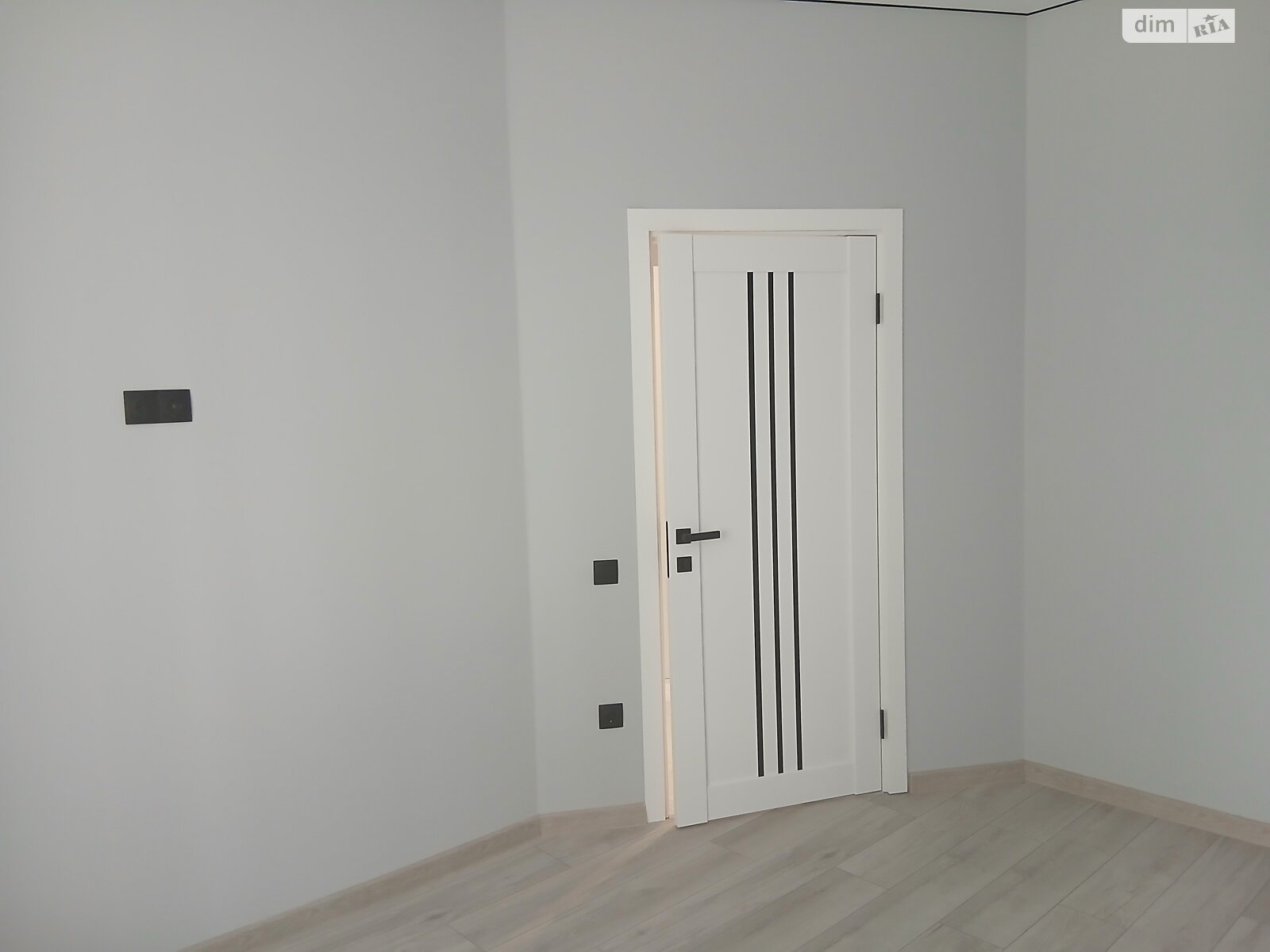 двухэтажный таунхаус, 105 кв. м, кирпич. Продажа в Зарванцах фото 1 двухэтажный таунхаус, 105 кв. м, кирпич. Продажа в Зарванцах фото 1