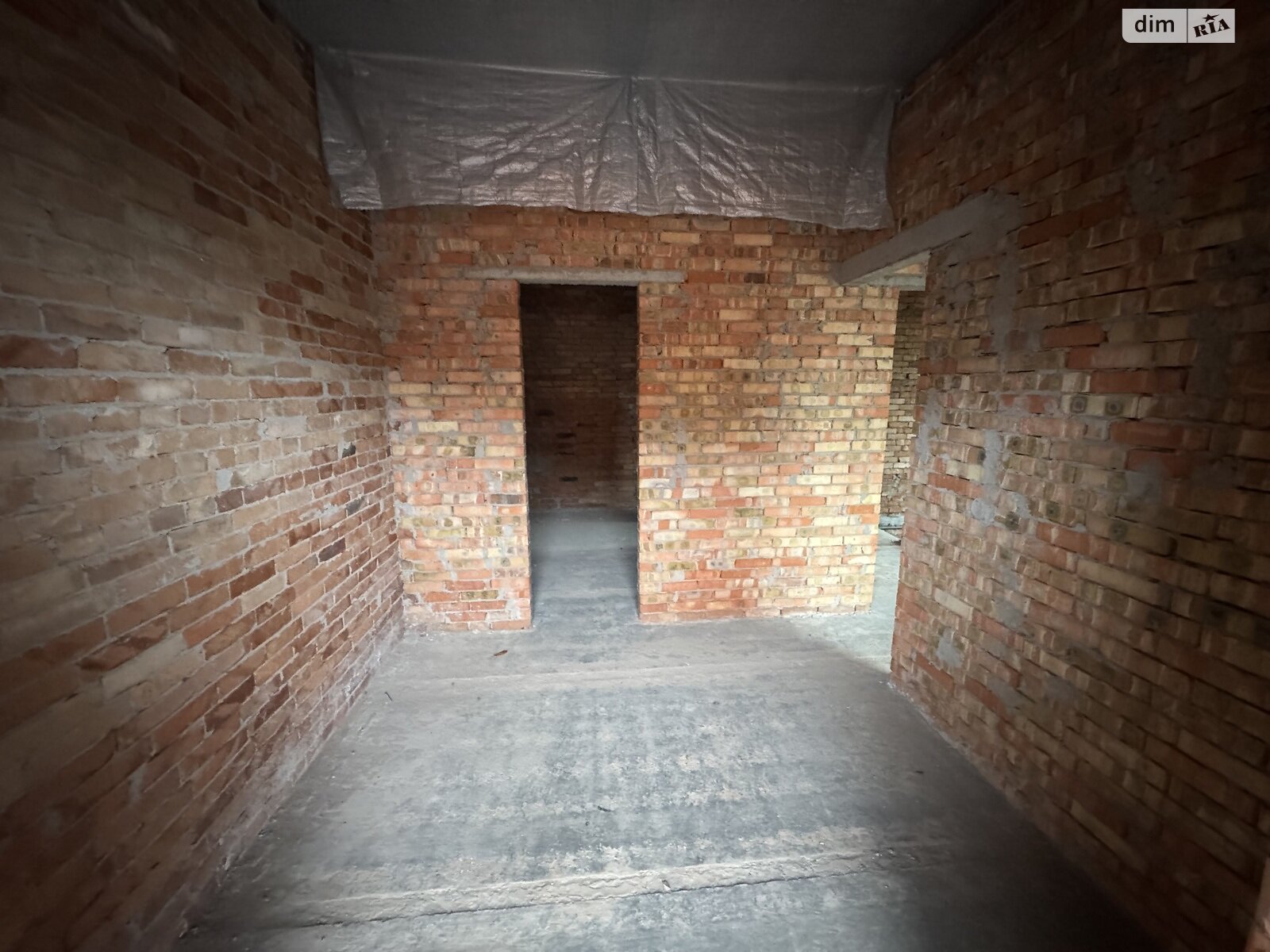 двухэтажный таунхаус, 137 кв. м, кирпич. Продажа в Зарванцах фото 1 двухэтажный таунхаус, 137 кв. м, кирпич. Продажа в Зарванцах фото 1