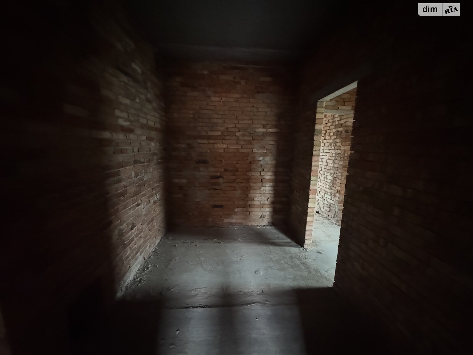 двухэтажный таунхаус, 137 кв. м, кирпич. Продажа в Зарванцах фото 1 двухэтажный таунхаус, 137 кв. м, кирпич. Продажа в Зарванцах фото 1