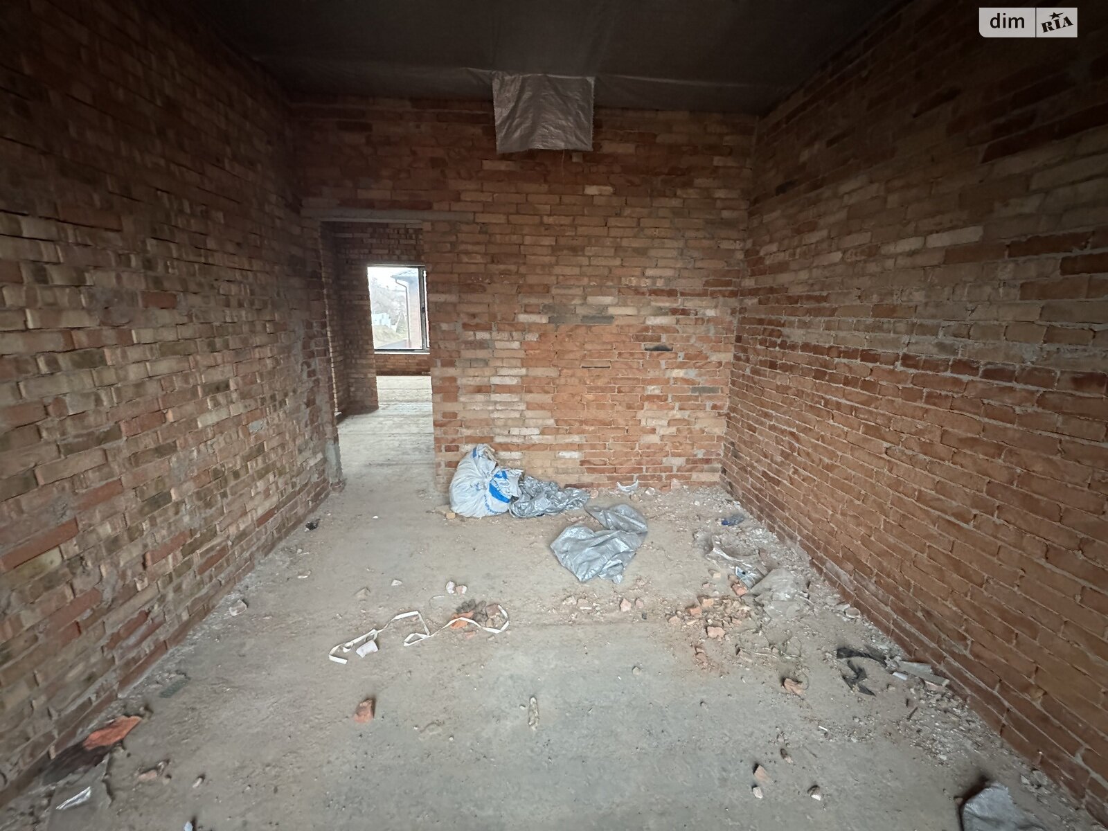 двухэтажный таунхаус, 137 кв. м, кирпич. Продажа в Зарванцах фото 1 двухэтажный таунхаус, 137 кв. м, кирпич. Продажа в Зарванцах фото 1