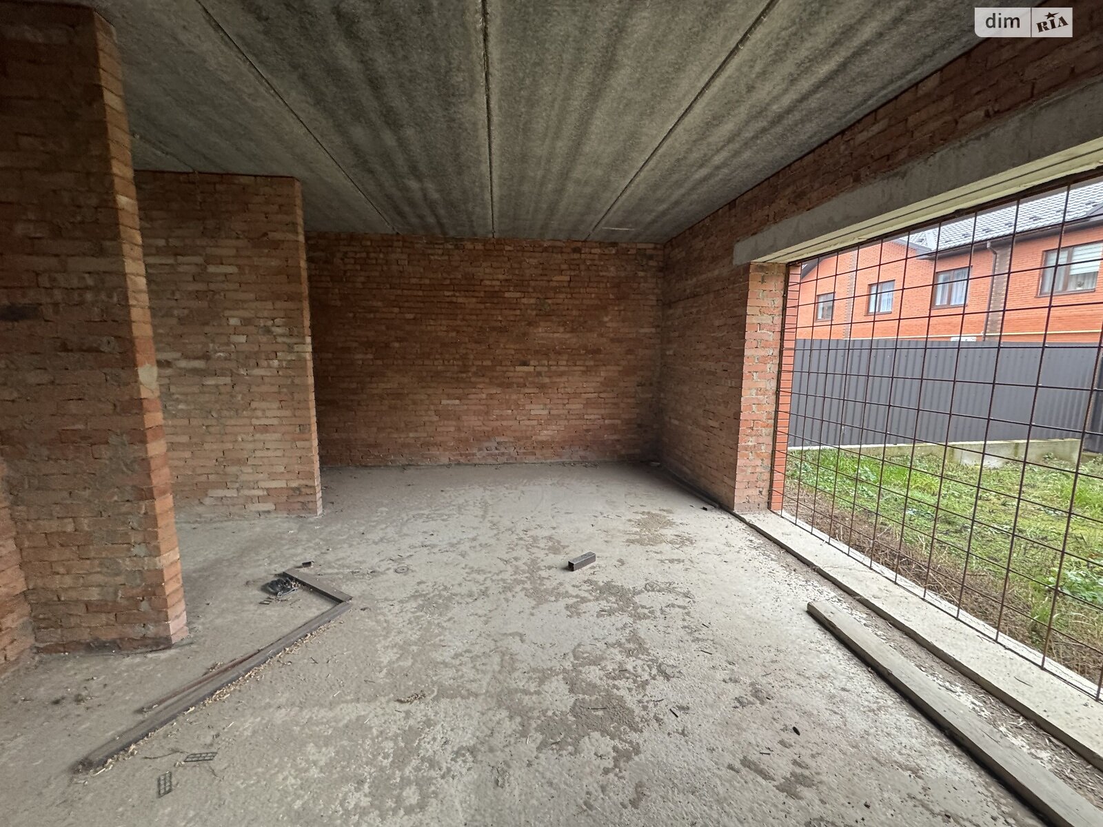 двухэтажный таунхаус, 137 кв. м, кирпич. Продажа в Зарванцах фото 1 двухэтажный таунхаус, 137 кв. м, кирпич. Продажа в Зарванцах фото 1