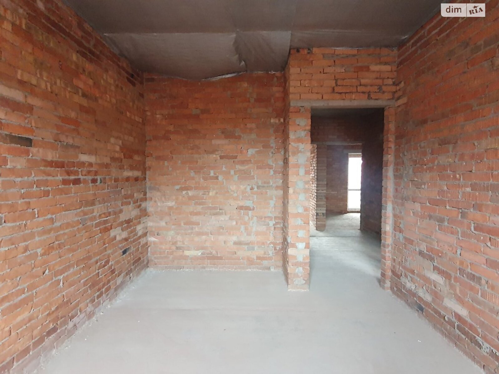 двухэтажный таунхаус, 145 кв. м, кирпич. Продажа в Зарванцах фото 1