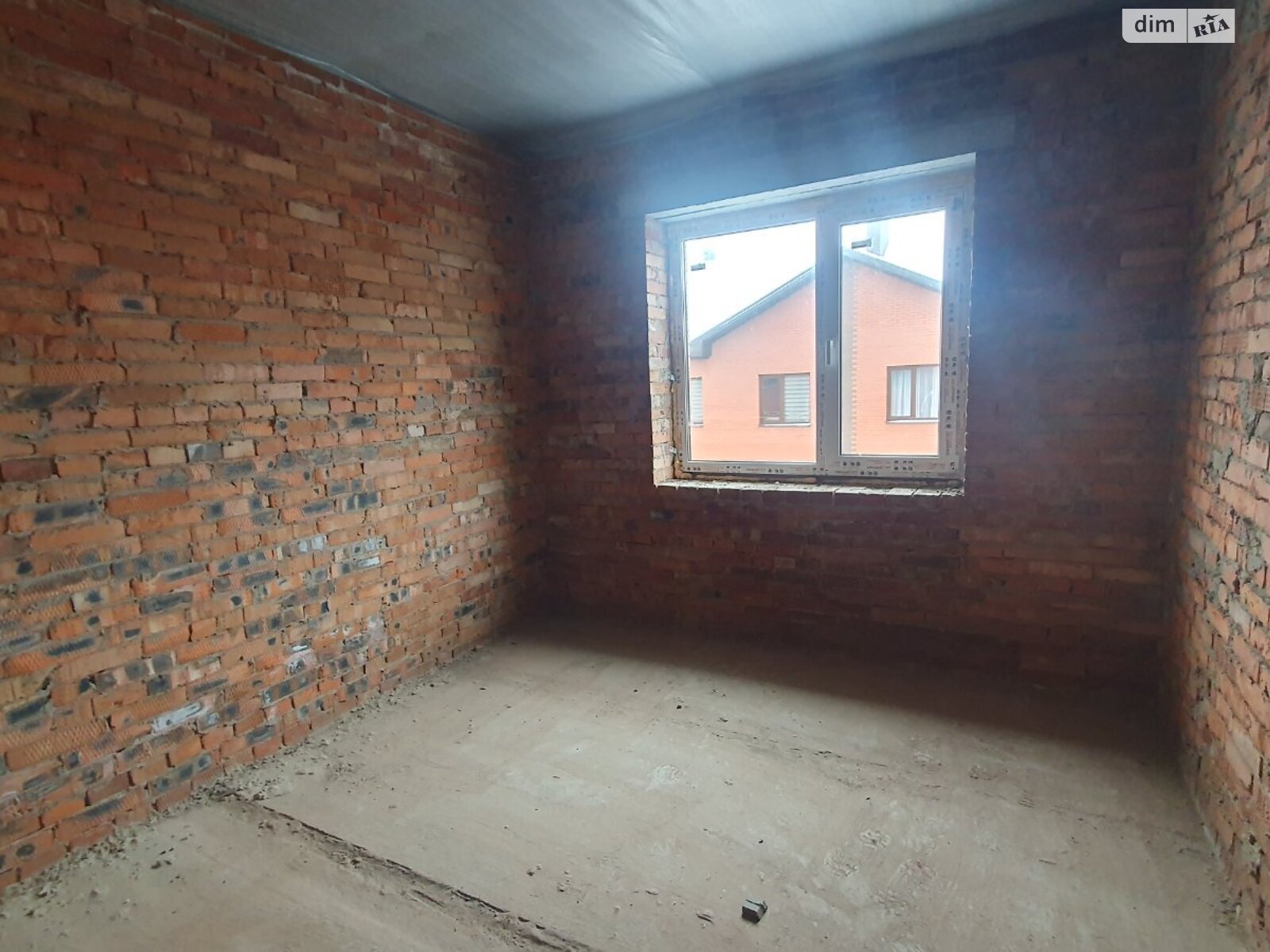 двухэтажный таунхаус, 145 кв. м, кирпич. Продажа в Зарванцах фото 1