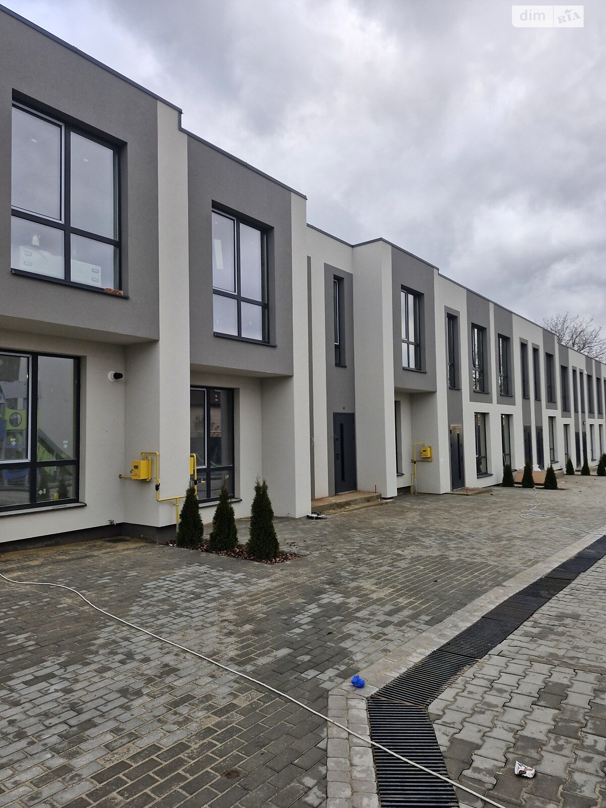 двухэтажный таунхаус, 115 кв. м, кирпич. Продажа в Зарванцах фото 1