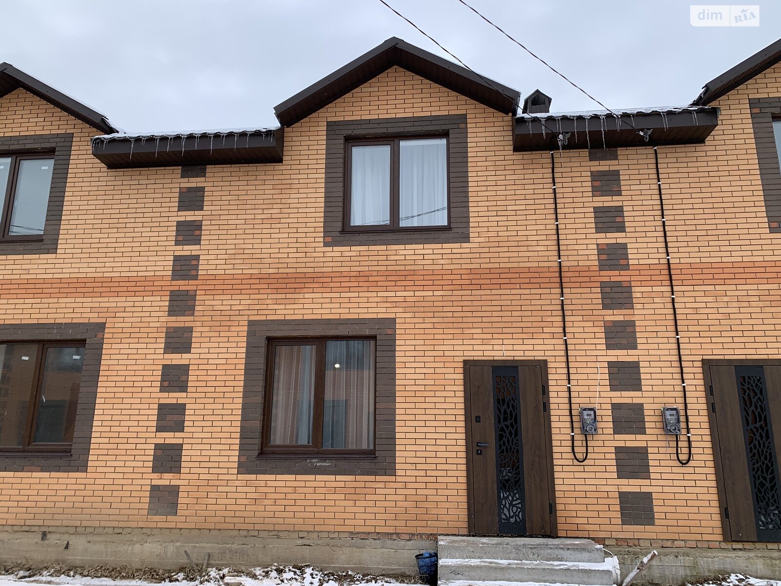 двухэтажный таунхаус, 95 кв. м, кирпич. Продажа в Зарванцах фото 1 двухэтажный таунхаус, 95 кв. м, кирпич. Продажа в Зарванцах фото 1