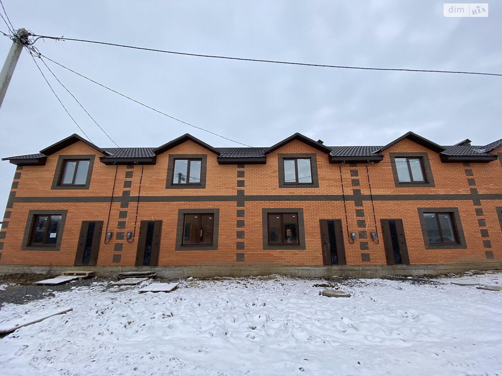двухэтажный таунхаус, 95 кв. м, кирпич. Продажа в Зарванцах фото 1 двухэтажный таунхаус, 95 кв. м, кирпич. Продажа в Зарванцах фото 1
