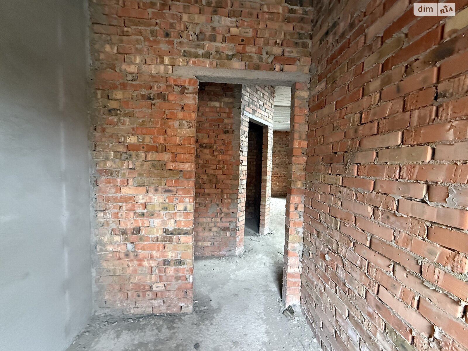 двухэтажный таунхаус, 90 кв. м, кирпич. Продажа в Зарванцах фото 1 двухэтажный таунхаус, 90 кв. м, кирпич. Продажа в Зарванцах фото 1