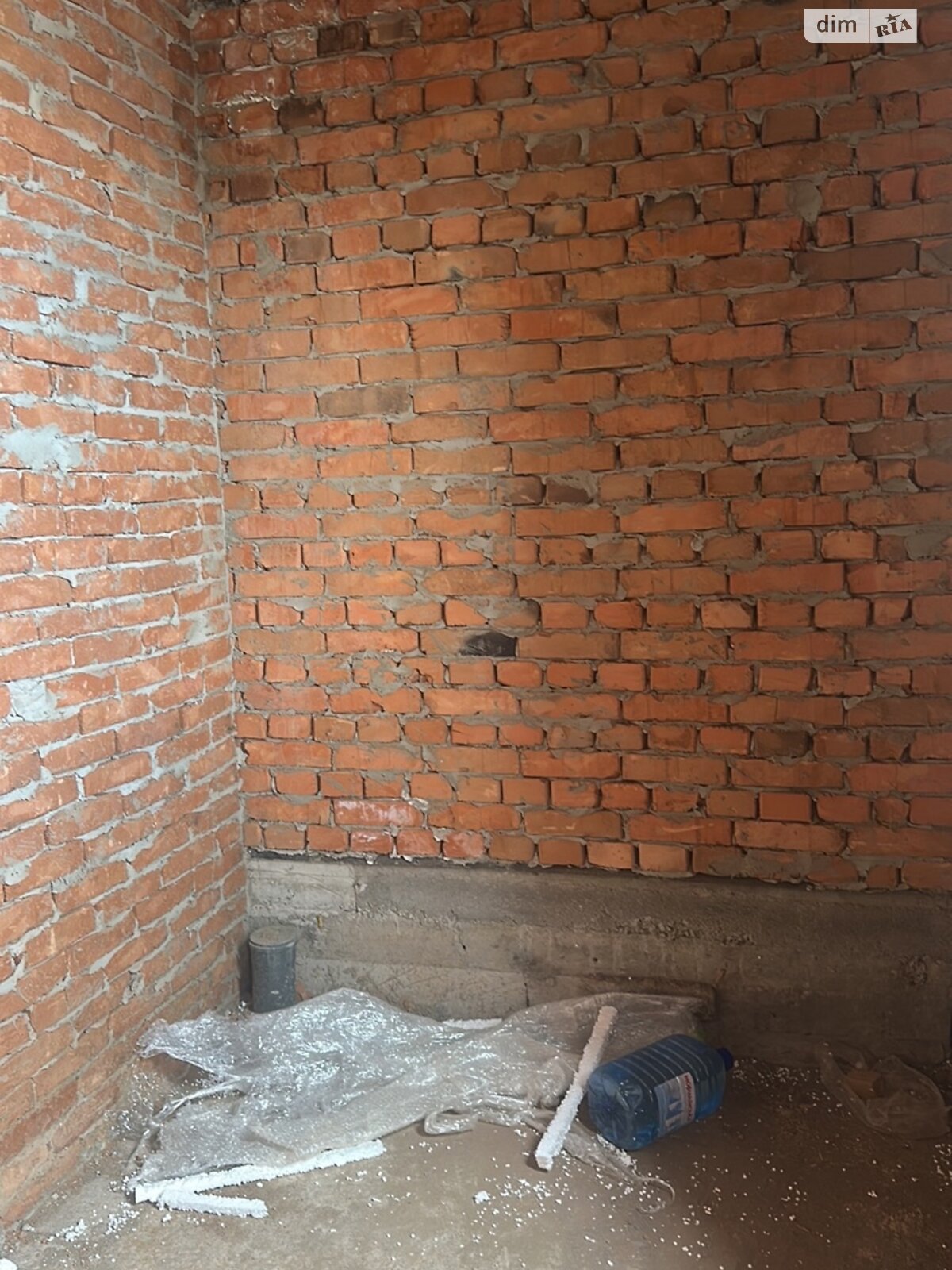 двухэтажный таунхаус, 80 кв. м, кирпич. Продажа в Зарванцах фото 1