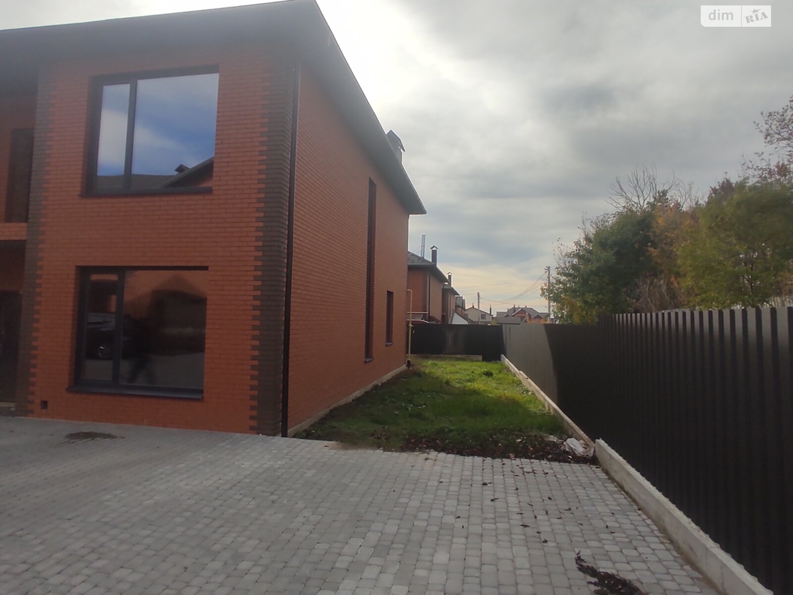 двоповерховий таунхаус, 135 кв. м, кирпич. Продаж у Зарванцях фото 1