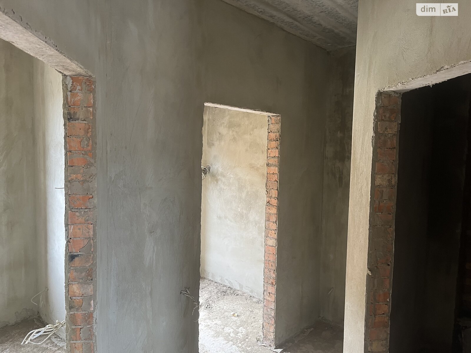 двухэтажный таунхаус, 105 кв. м, кирпич. Продажа в Зарванцах фото 1 двухэтажный таунхаус, 105 кв. м, кирпич. Продажа в Зарванцах фото 1