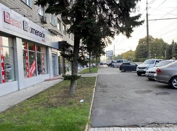 Торгова площа в Дніпрі, продаж по Січеславська Набережна (Набережна Леніна) вулиця 39, район Центральний, ціна: 400 000 долларів за об’єкт фото 1 Торгова площа в Дніпрі, продаж по Січеславська Набережна (Набережна Леніна) вулиця 39, район Центральний, ціна: 400 000 долларів за об’єкт фото 1