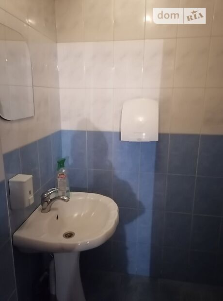Торговая площадь в Кропивницком, продажа по Жадова, район Жадова, цена: 135 000 долларов за объект фото 1 Торговая площадь в Кропивницком, продажа по Жадова, район Жадова, цена: 135 000 долларов за объект фото 1