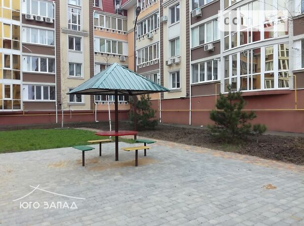 Торговая площадь в Одессе, продажа по ул. Пригородская 1, район Таирова, цена: договорная за объект фото 1 Торговая площадь в Одессе, продажа по ул. Пригородская 1, район Таирова, цена: договорная за объект фото 1