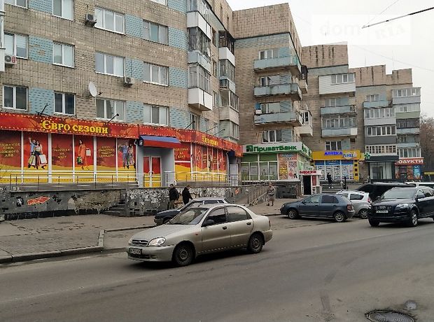 Торговая площадь в Ровно, продажа по В. Чорновола 17, район Центр, цена: договорная за объект фото 1 Торговая площадь в Ровно, продажа по В. Чорновола 17, район Центр, цена: договорная за объект фото 1
