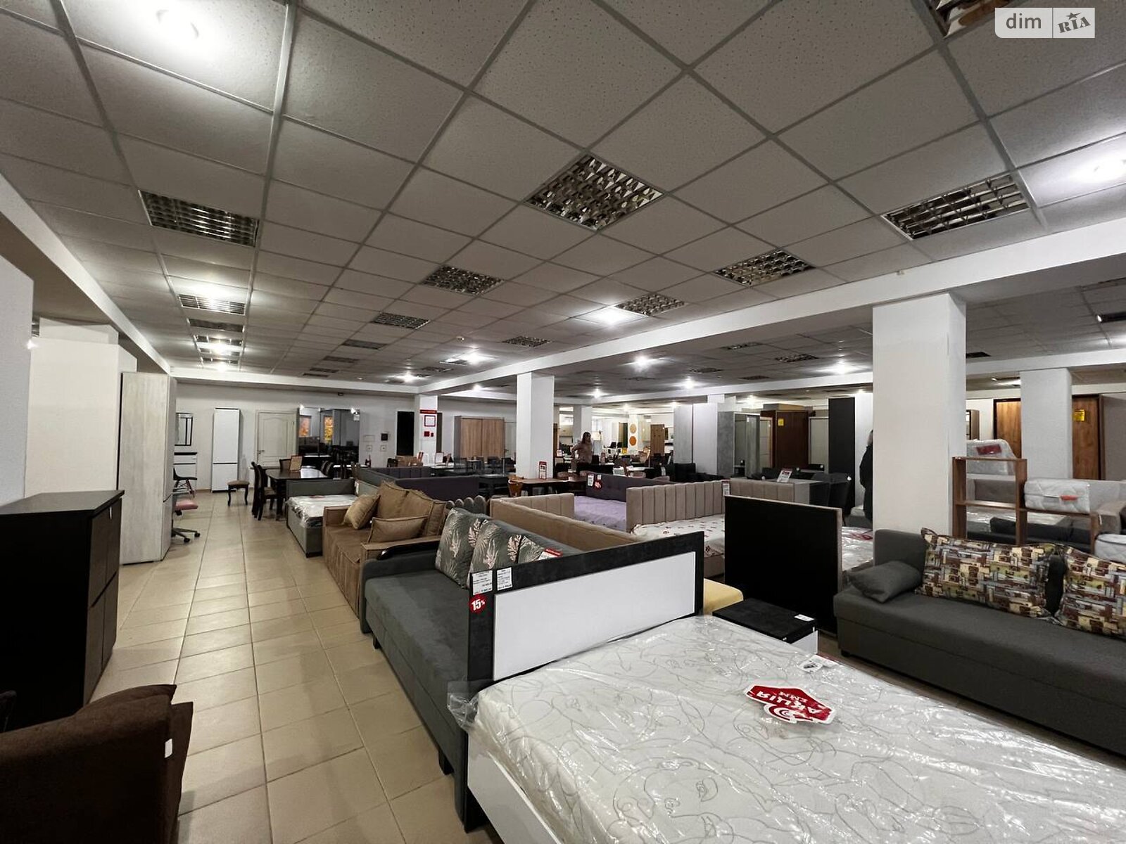 Спеціальне приміщення в Черкасах, продаж по Якубовського вулиця, район ПЗР, ціна: 700 000 доларів за об’єкт фото 1 Спеціальне приміщення в Черкасах, продаж по Якубовського вулиця, район ПЗР, ціна: 700 000 доларів за об’єкт фото 1